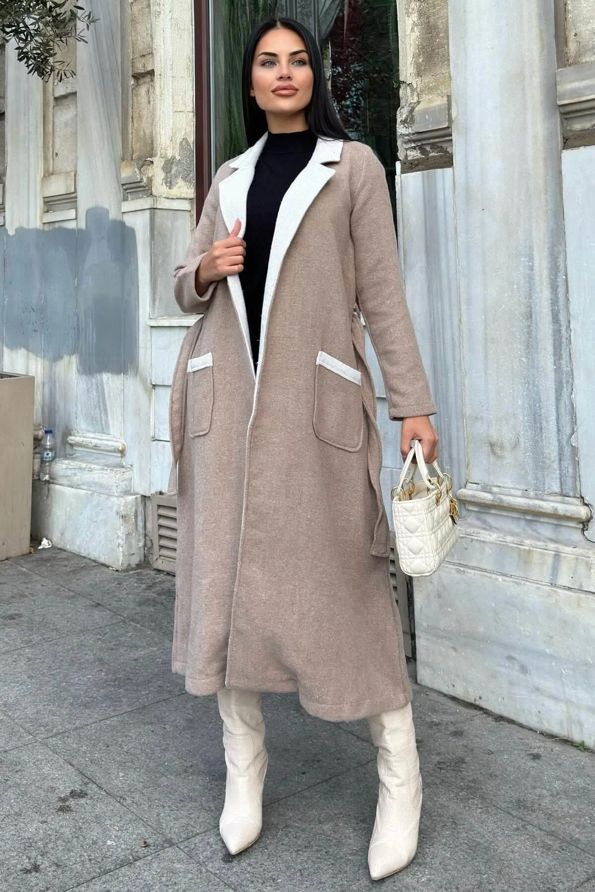 Bej Çift Taraflı Kruvaze Yaka, Kuşaklı, Yumoş Dokulu, Duble Kaşe Uzun Ceket