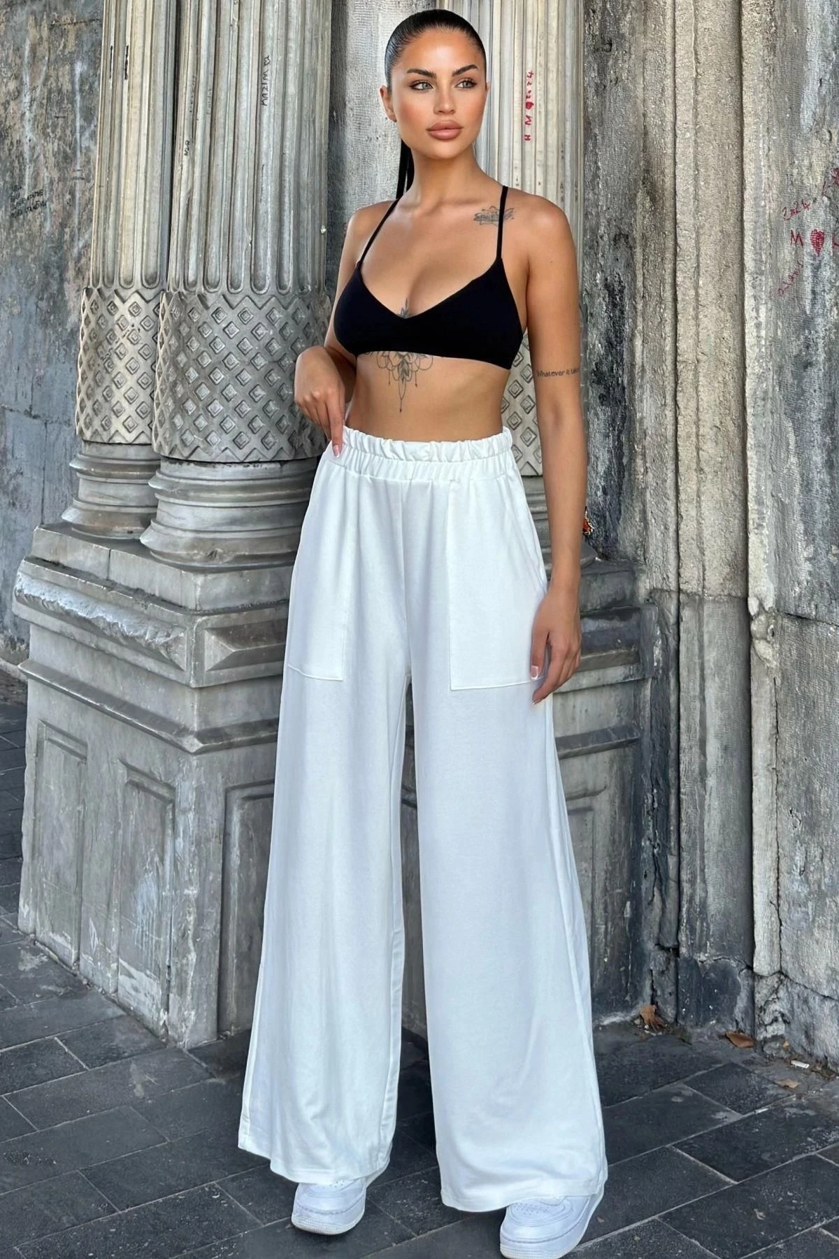 Beyaz Beli Lastikli, Cepli, Bol Paça, Salaş Pantolon