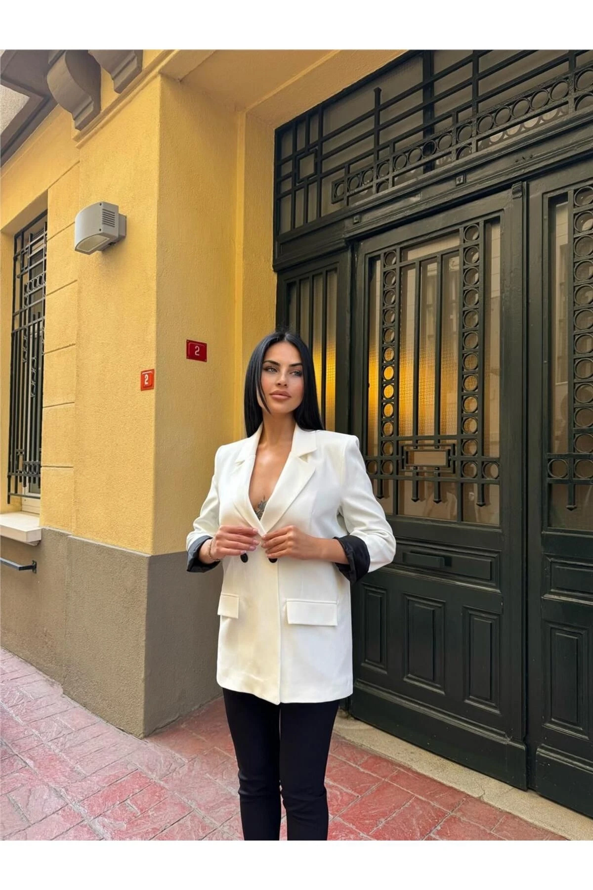 Beyaz Polyester Keten Düğmeli Ceket