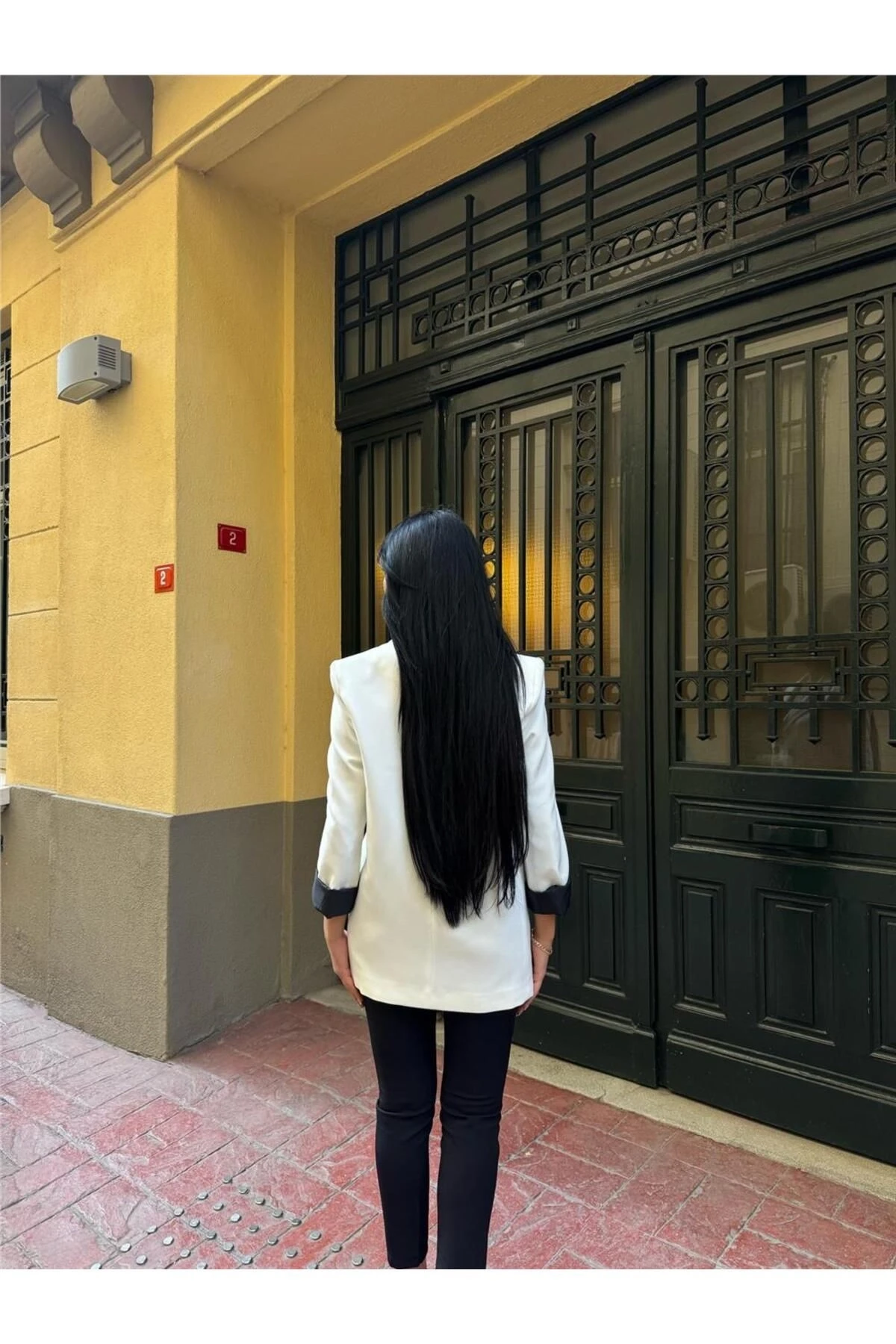 Beyaz Polyester Keten Düğmeli Ceket