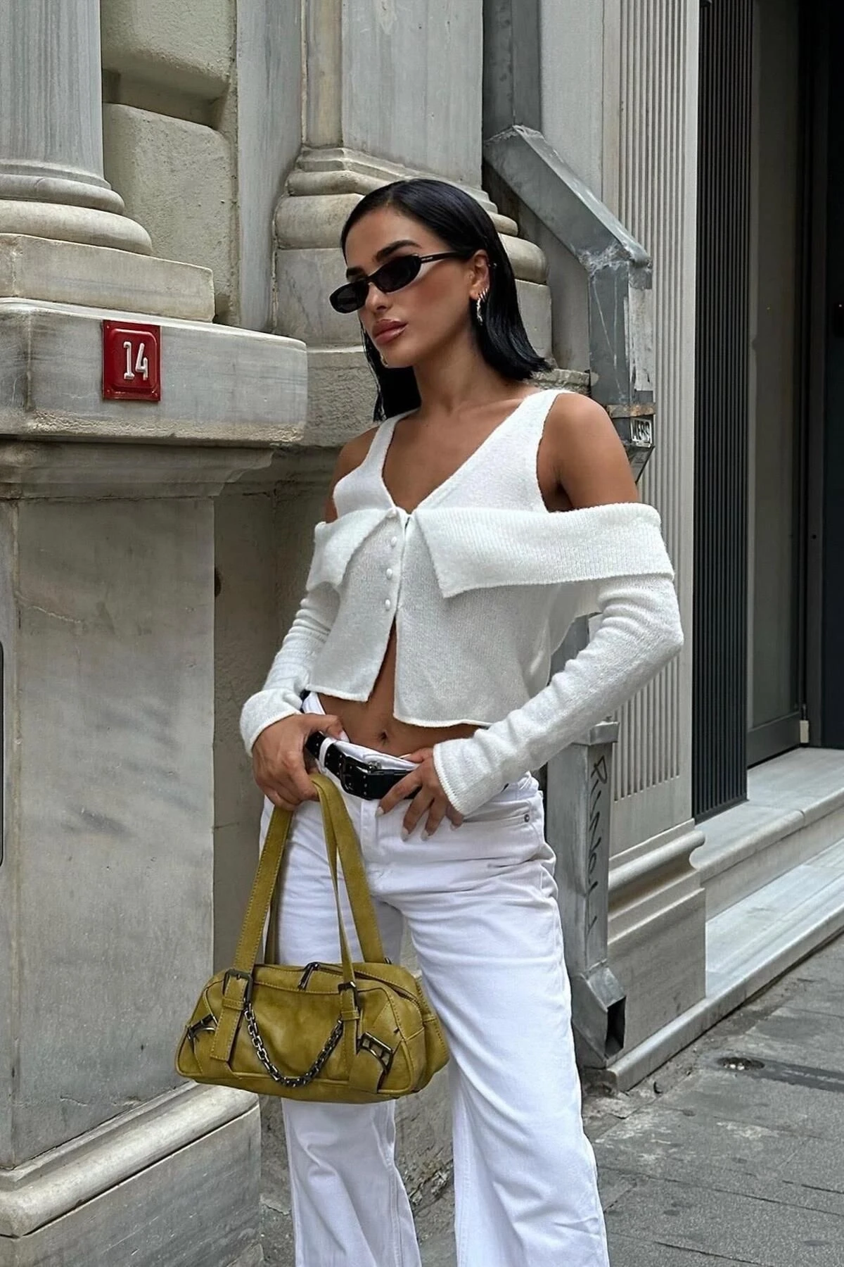 Kadın Ekru Kruvaze Triko Uzun Kollu Hırka