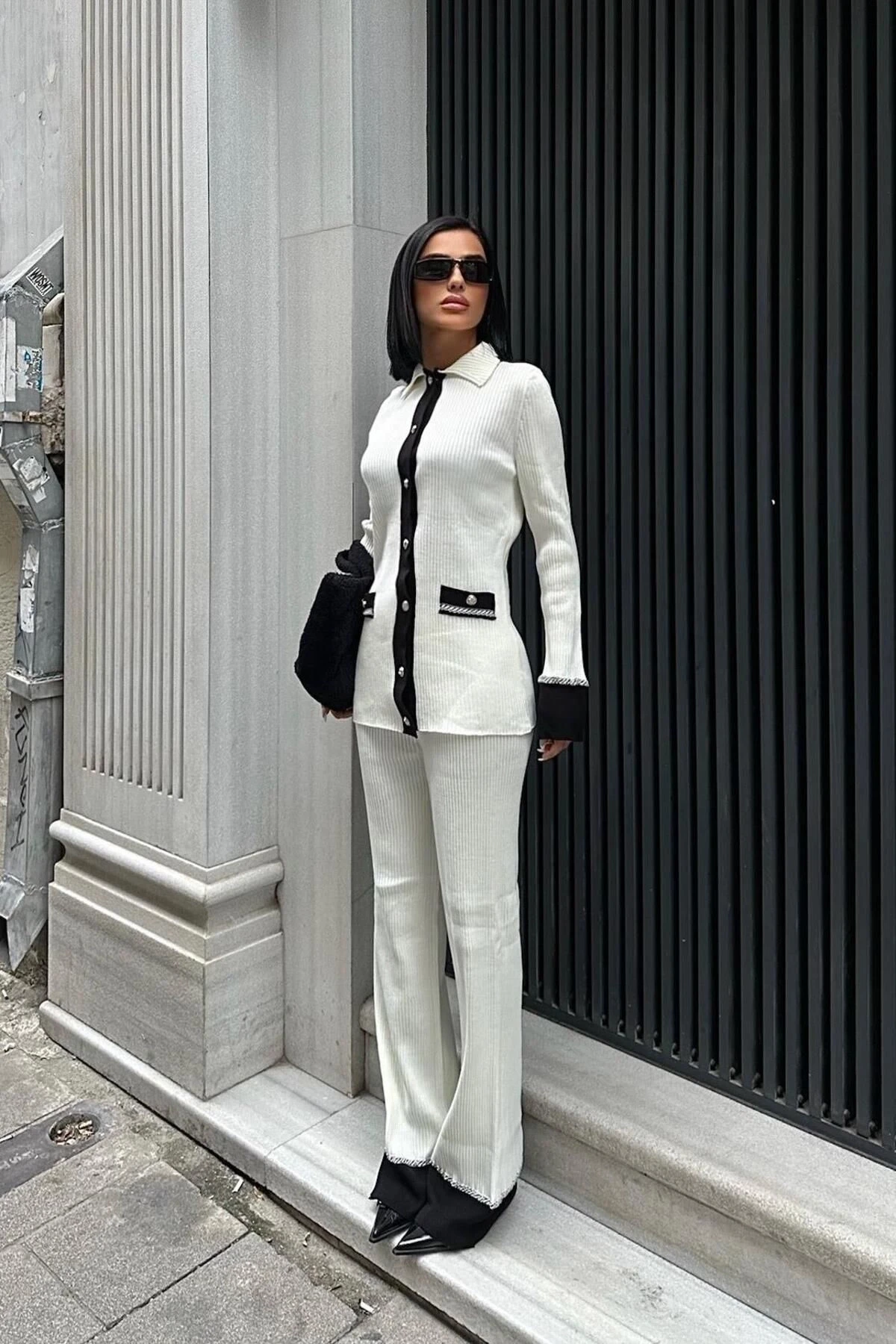 Kadın Ekru Siyah Triko Uzun Kol Polo Yaka Takım