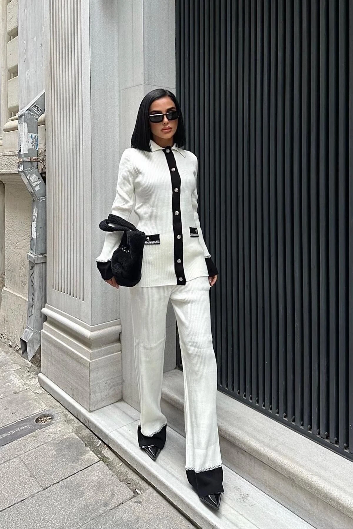 Kadın Ekru Siyah Triko Uzun Kol Polo Yaka Takım