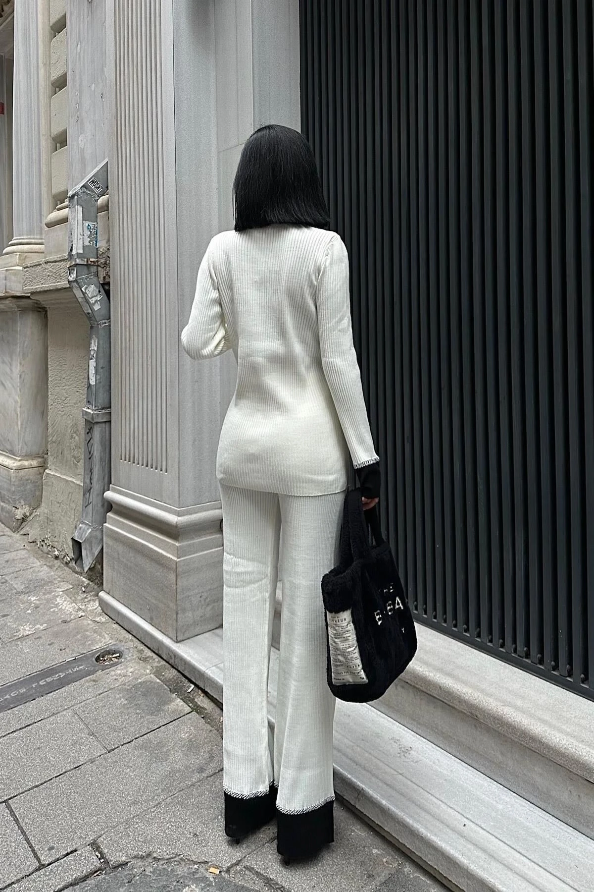 Kadın Ekru Siyah Triko Uzun Kol Polo Yaka Takım