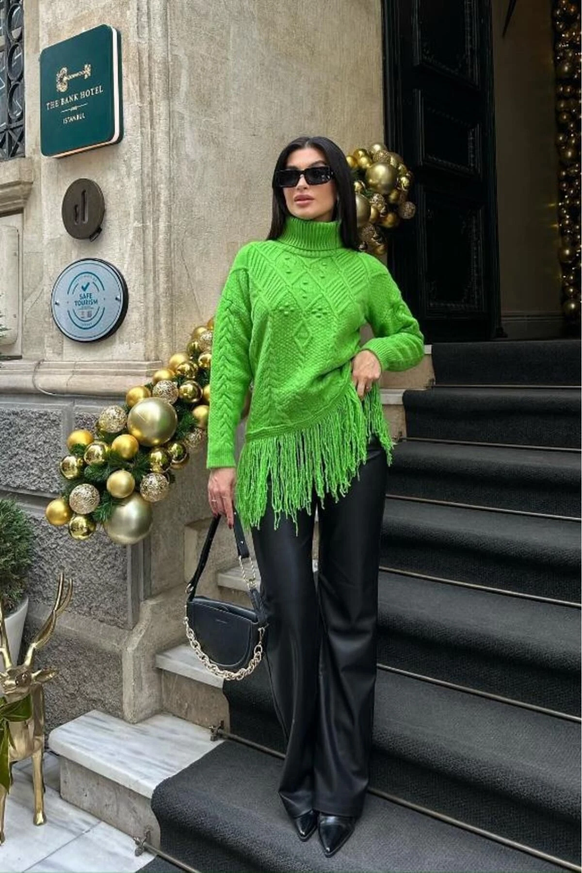 Kadın Fıstık Yeşili Triko Balıkçı Yaka Oversize Kazak