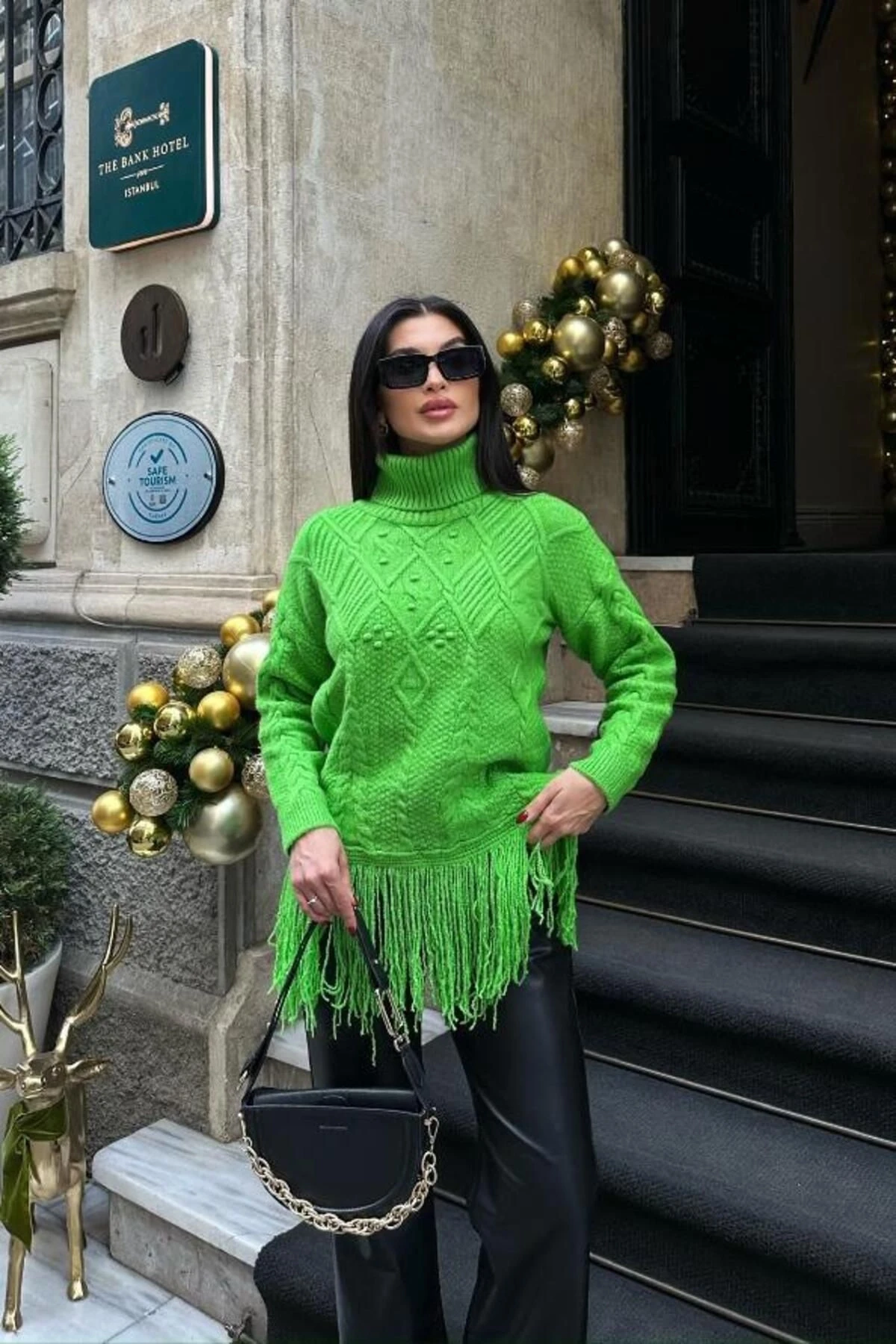 Kadın Fıstık Yeşili Triko Balıkçı Yaka Oversize Kazak