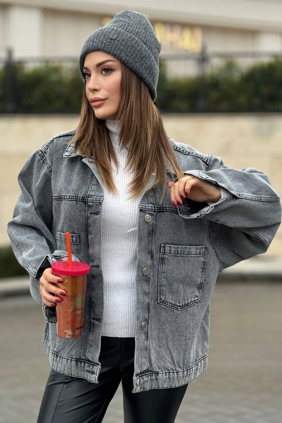 Kadın Gri Apaş Yaka, Çift Cepli, Kaliteli Jeans Kumaş, Salaş Kot Ceket