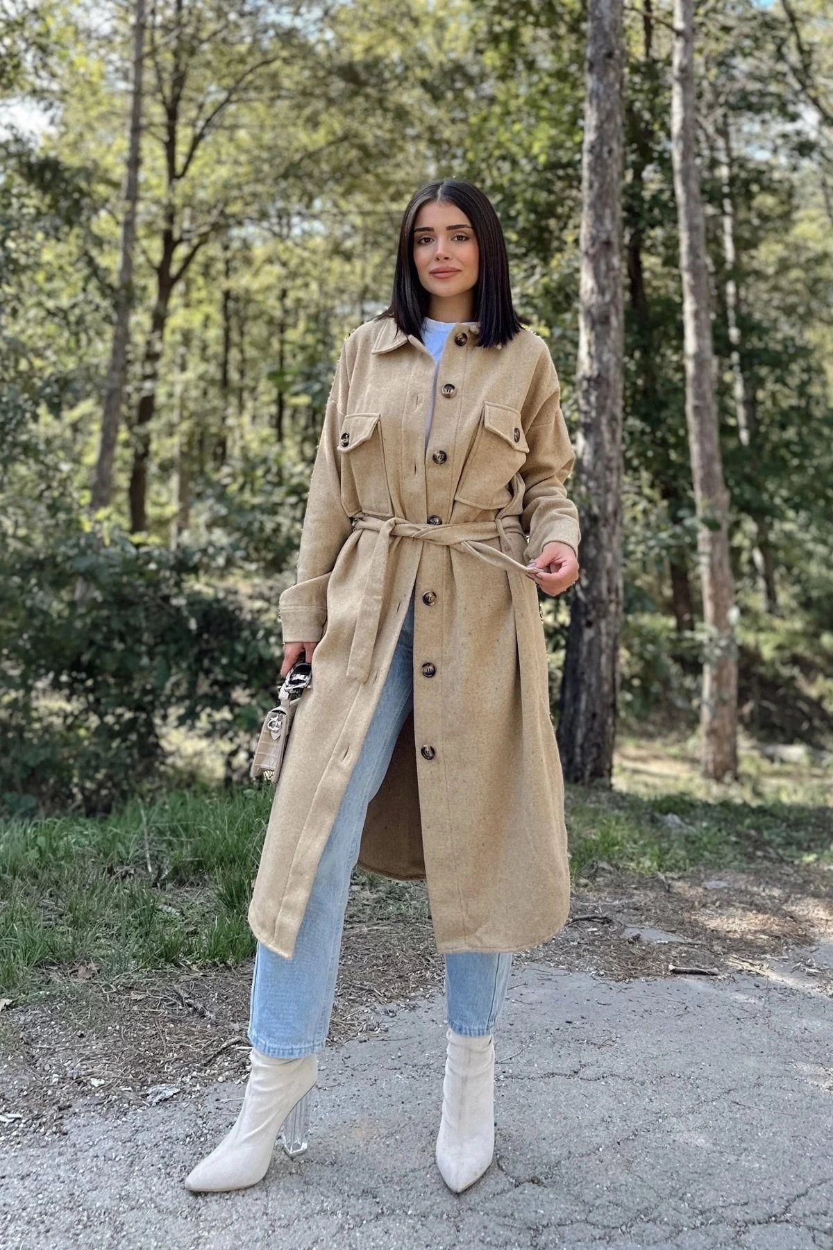 Kadın Karamel Uzun Kol, Çift Cepli, Eteği Oval Kesim, Kemerli, Kaşe Gömlek Kaban (ASTARSIZ)