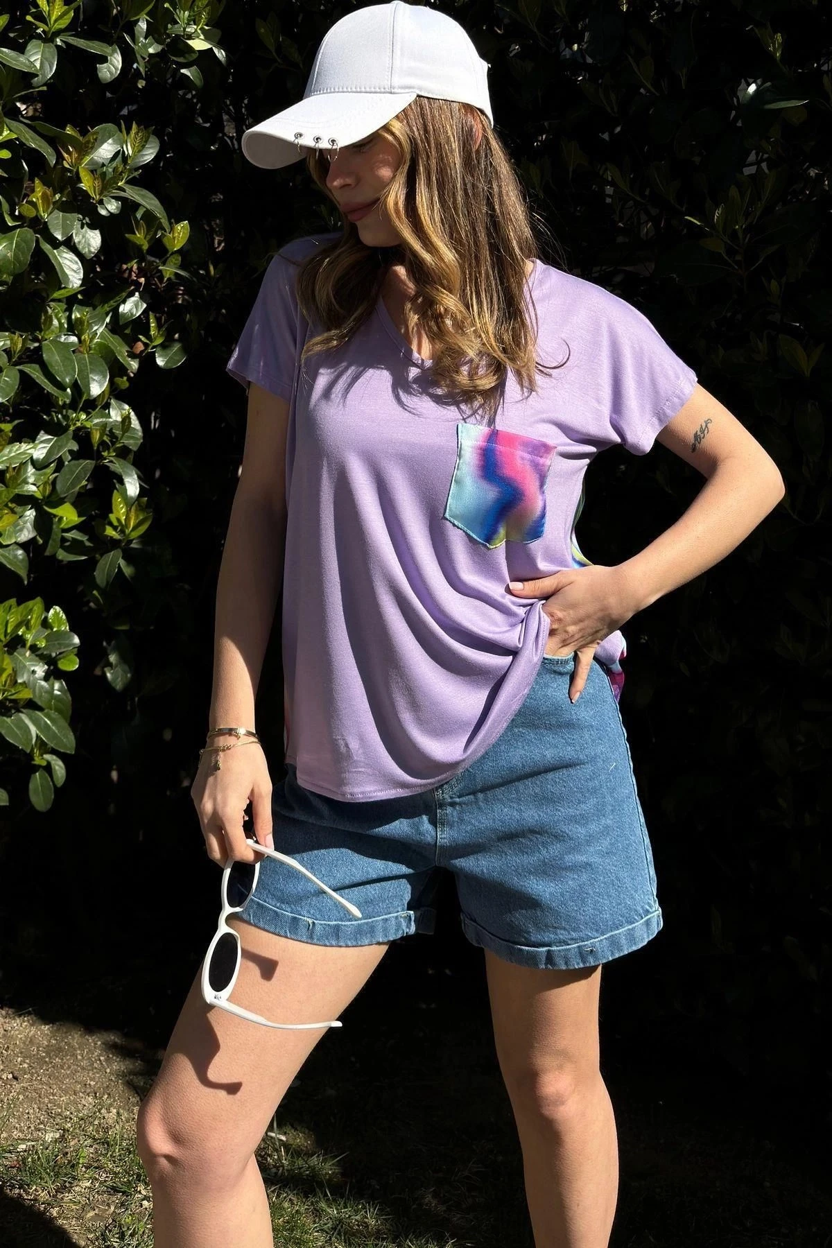 Kadın Lila V Yaka, Cep Detaylı, Salaş Kesim, Kısa Kol, Basic Bluz