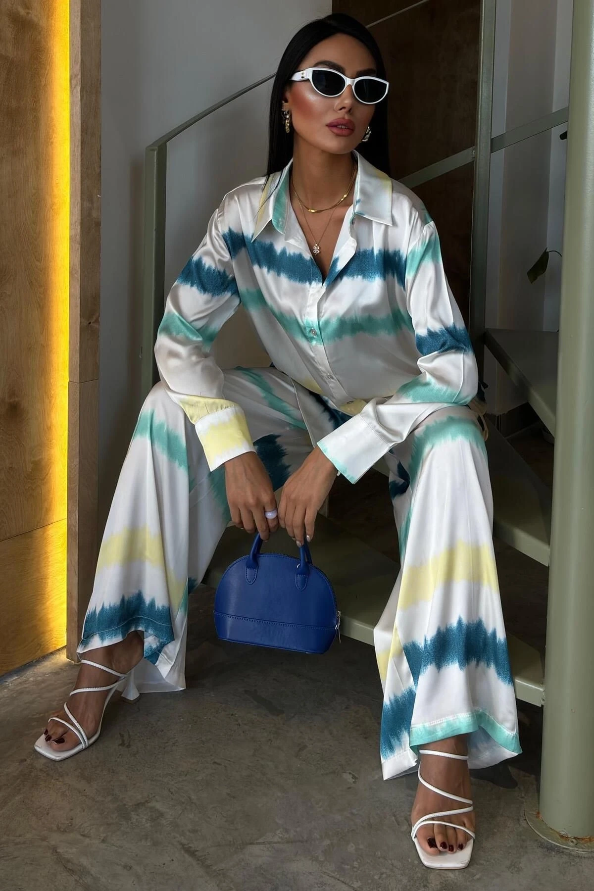 Kadın Multi Batik Desenli Uzun Kollu Saten Takım