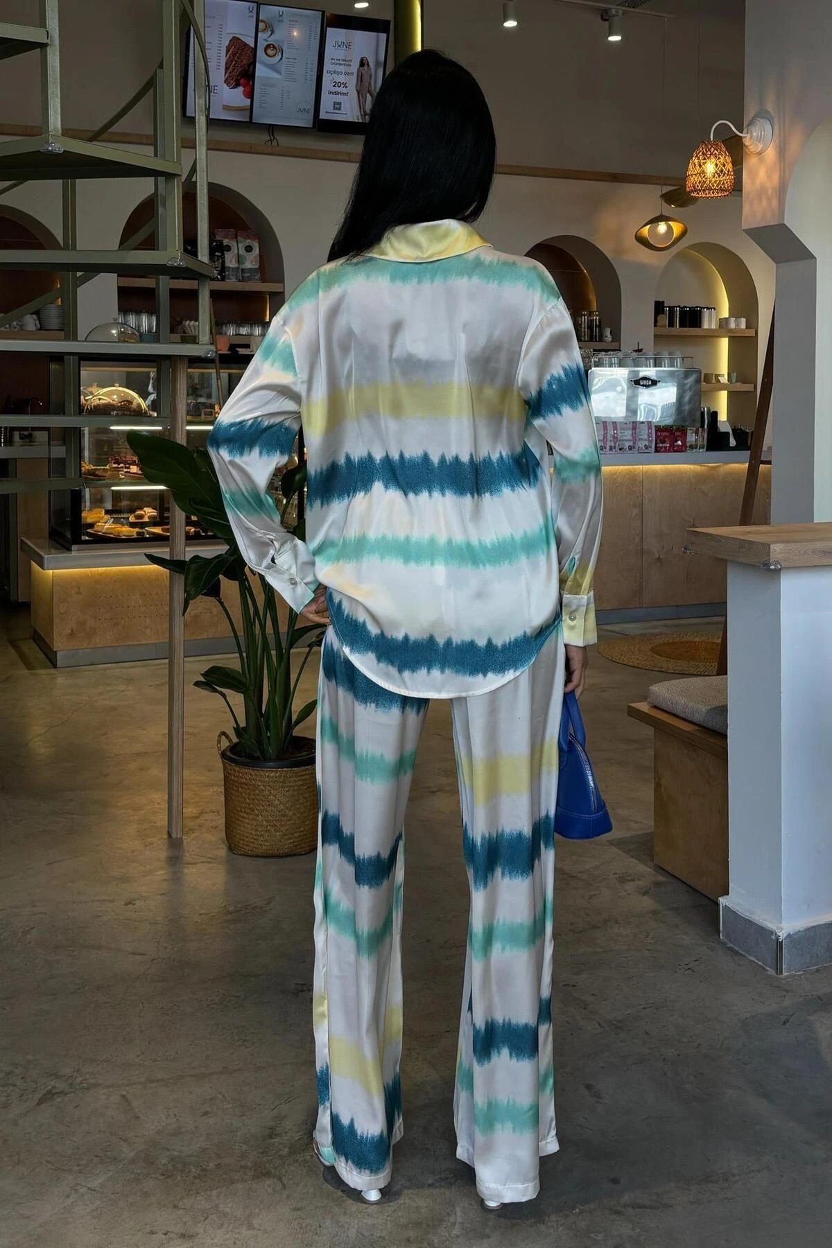 Kadın Multi Batik Desenli Uzun Kollu Saten Takım