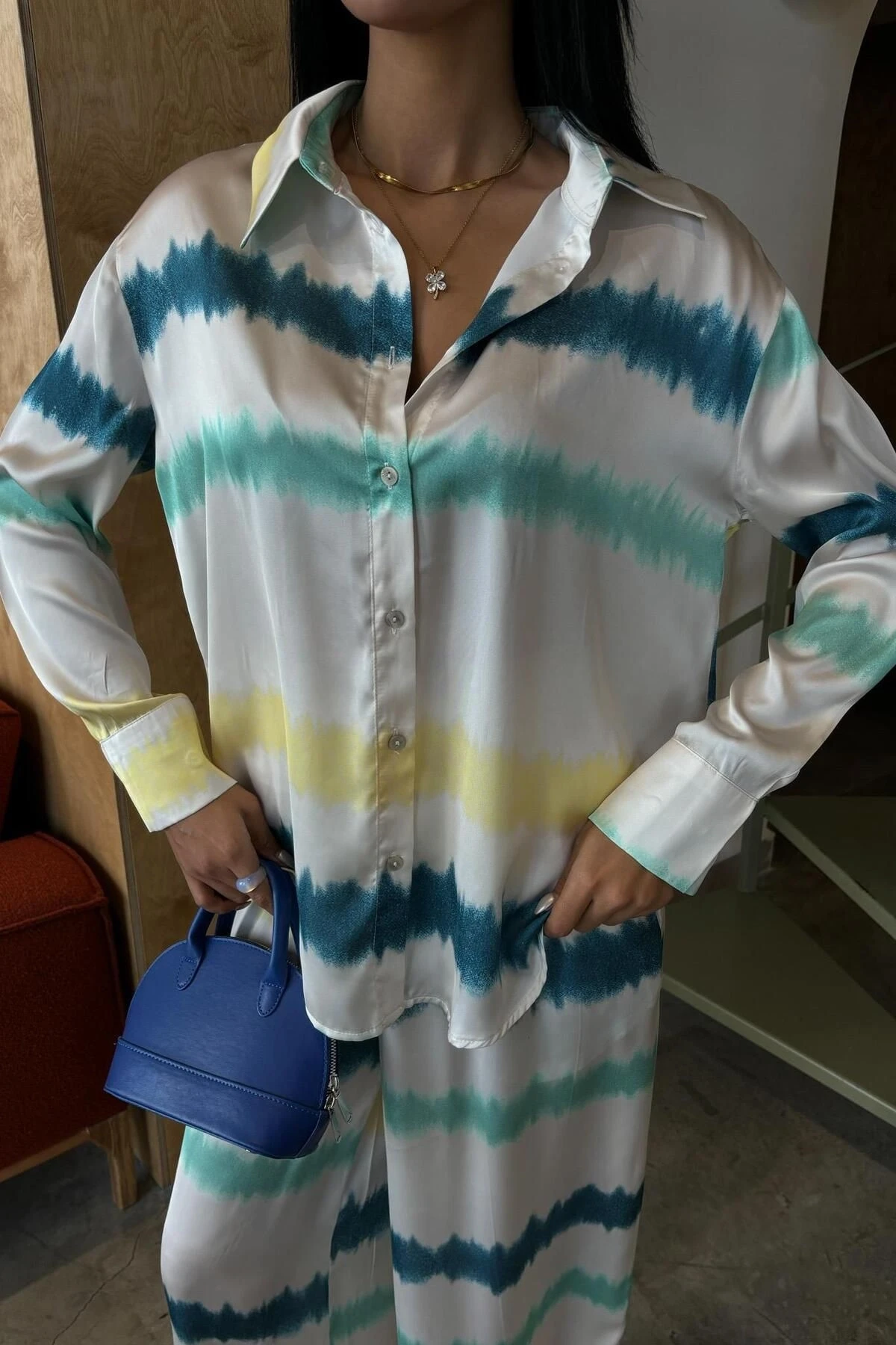 Kadın Multi Batik Desenli Uzun Kollu Saten Takım