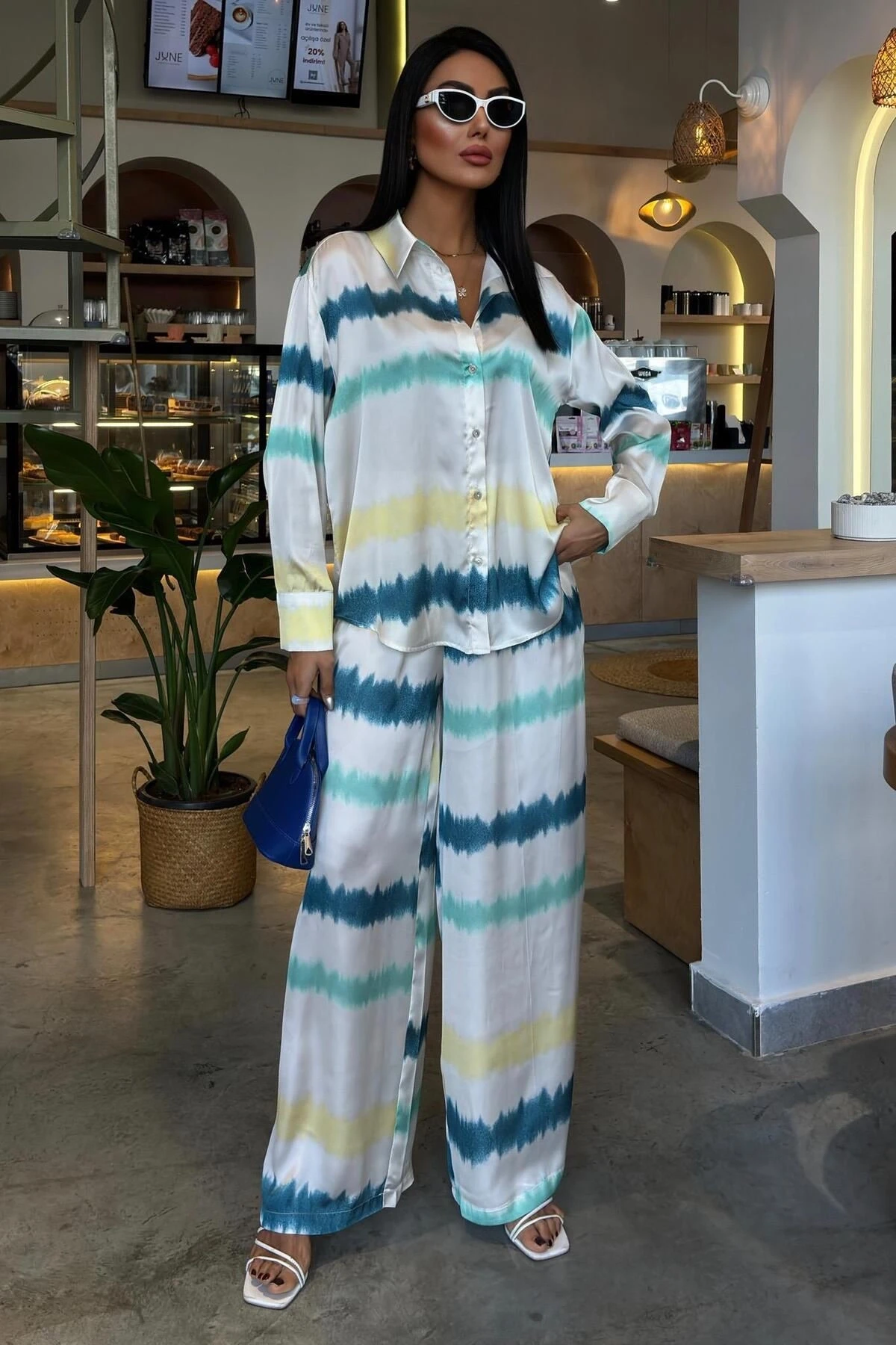 Kadın Multi Batik Desenli Uzun Kollu Saten Takım