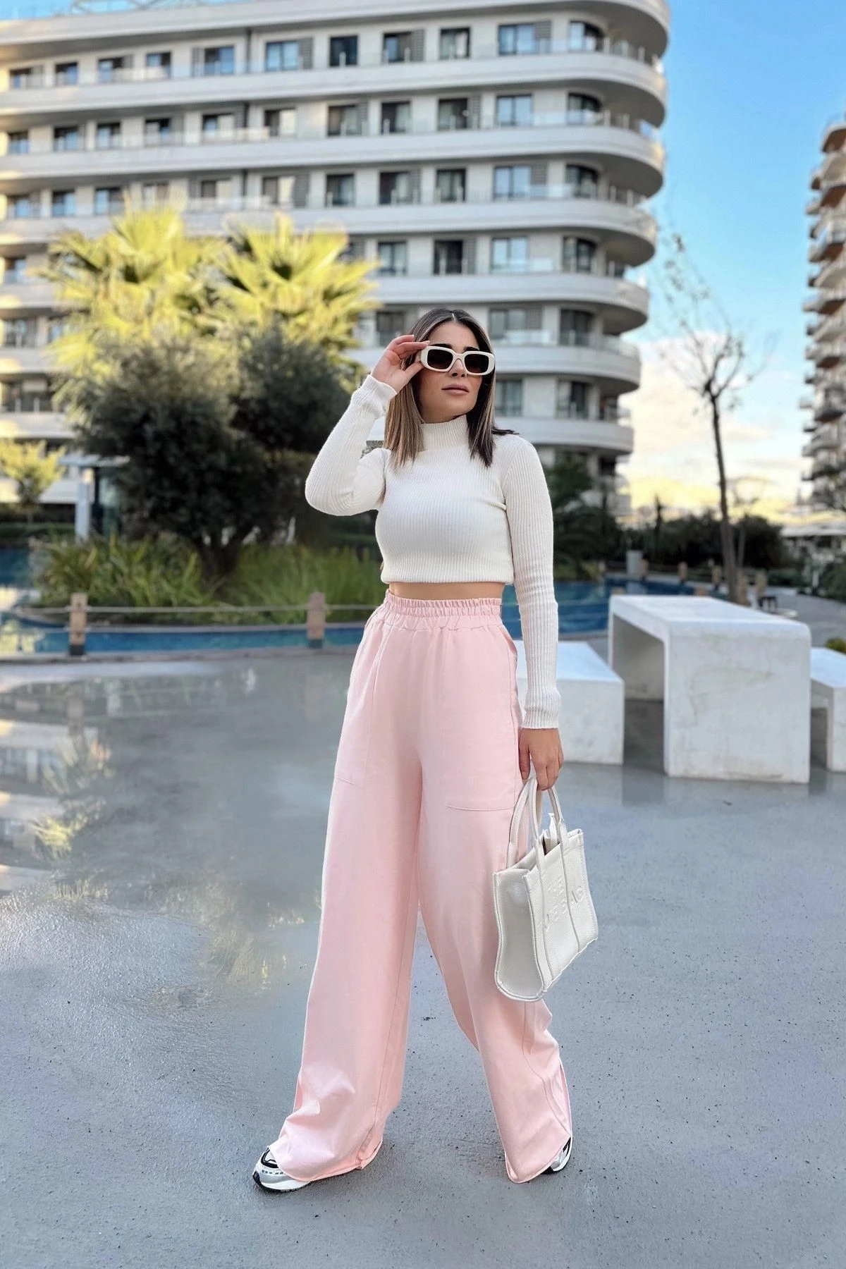 Kadın Pudra Beli Lastikli, Cepli, Bol Paça, Salaş Pantolon