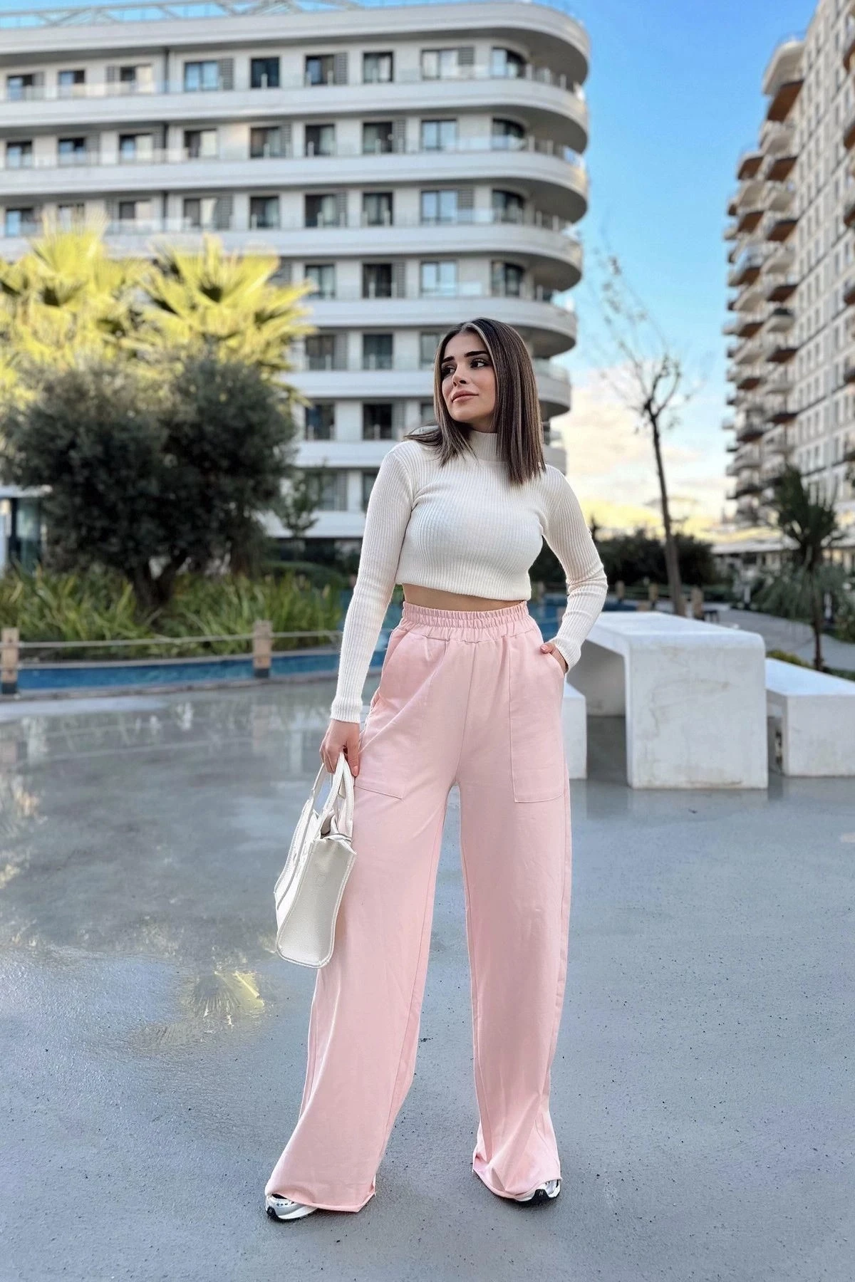 Kadın Pudra Beli Lastikli, Cepli, Bol Paça, Salaş Pantolon