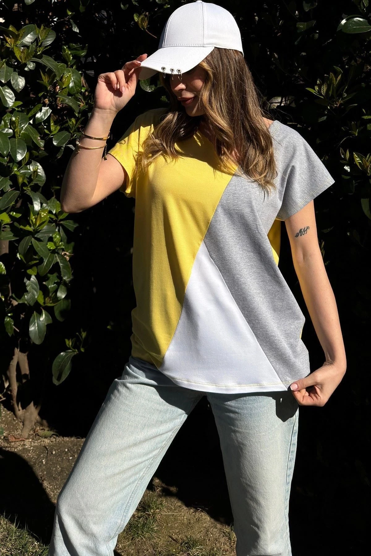 Kadın Sarı, Beyaz & Gri Kısa Kol, Color Block Tasarım, Salaş Bluz