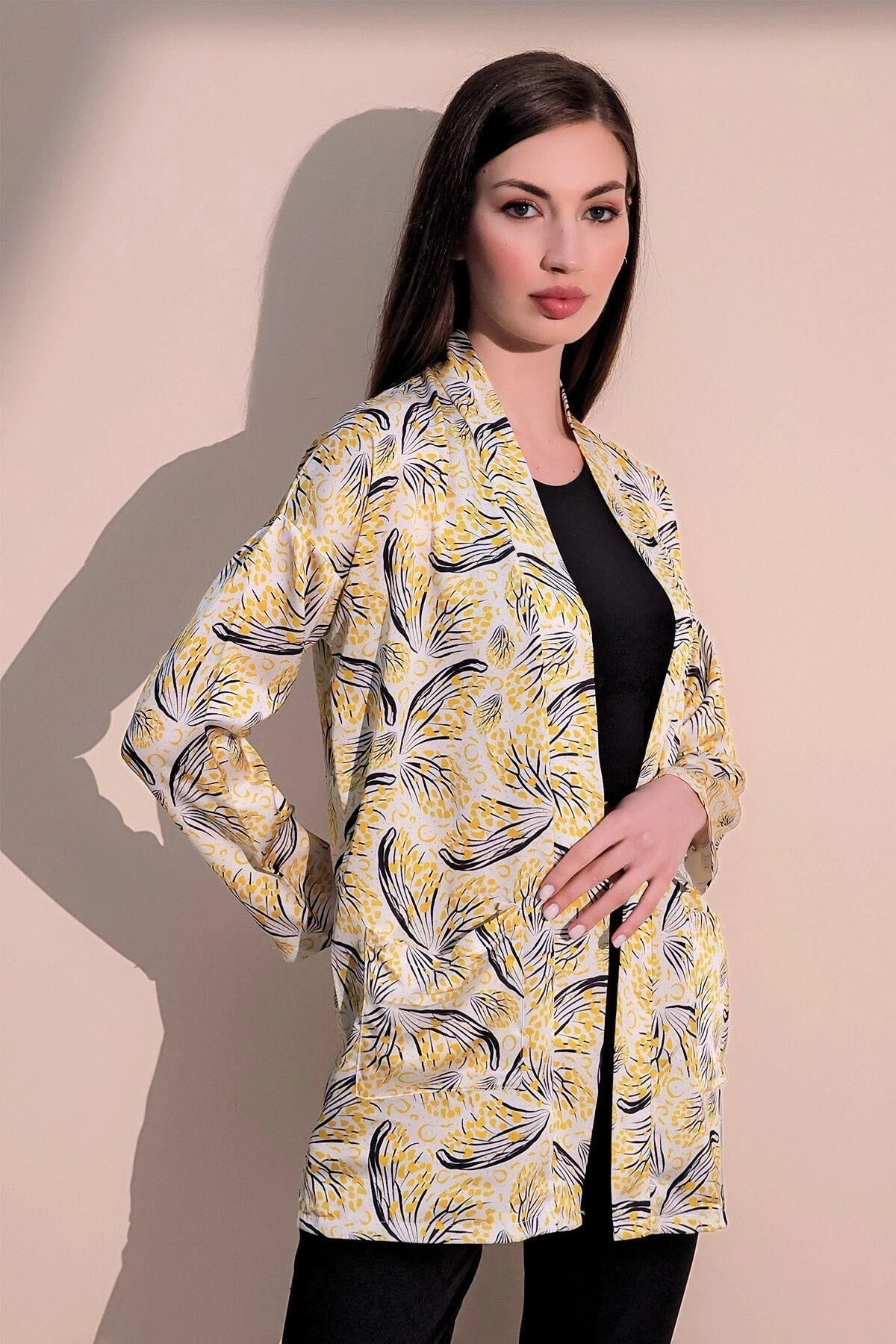 Kadın Sarı Safari Desen Yeni Moda Saten Çift Cepli Salaş Kimono Ceket - Tesettüre Uygun