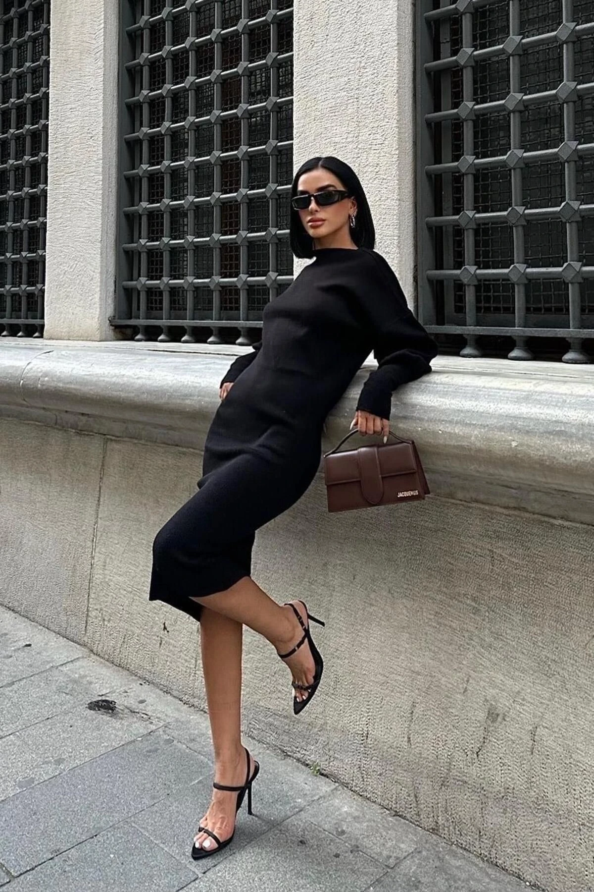 Kadın Siyah Akrilik Balon Kol Midi Elbise