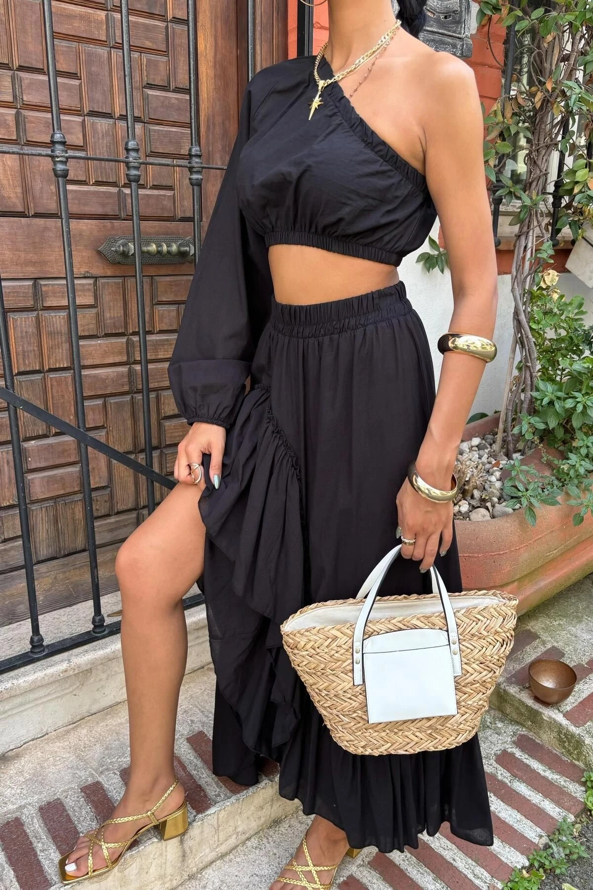 Kadın Siyah Asimetrik Tek Omuz Wual Takım