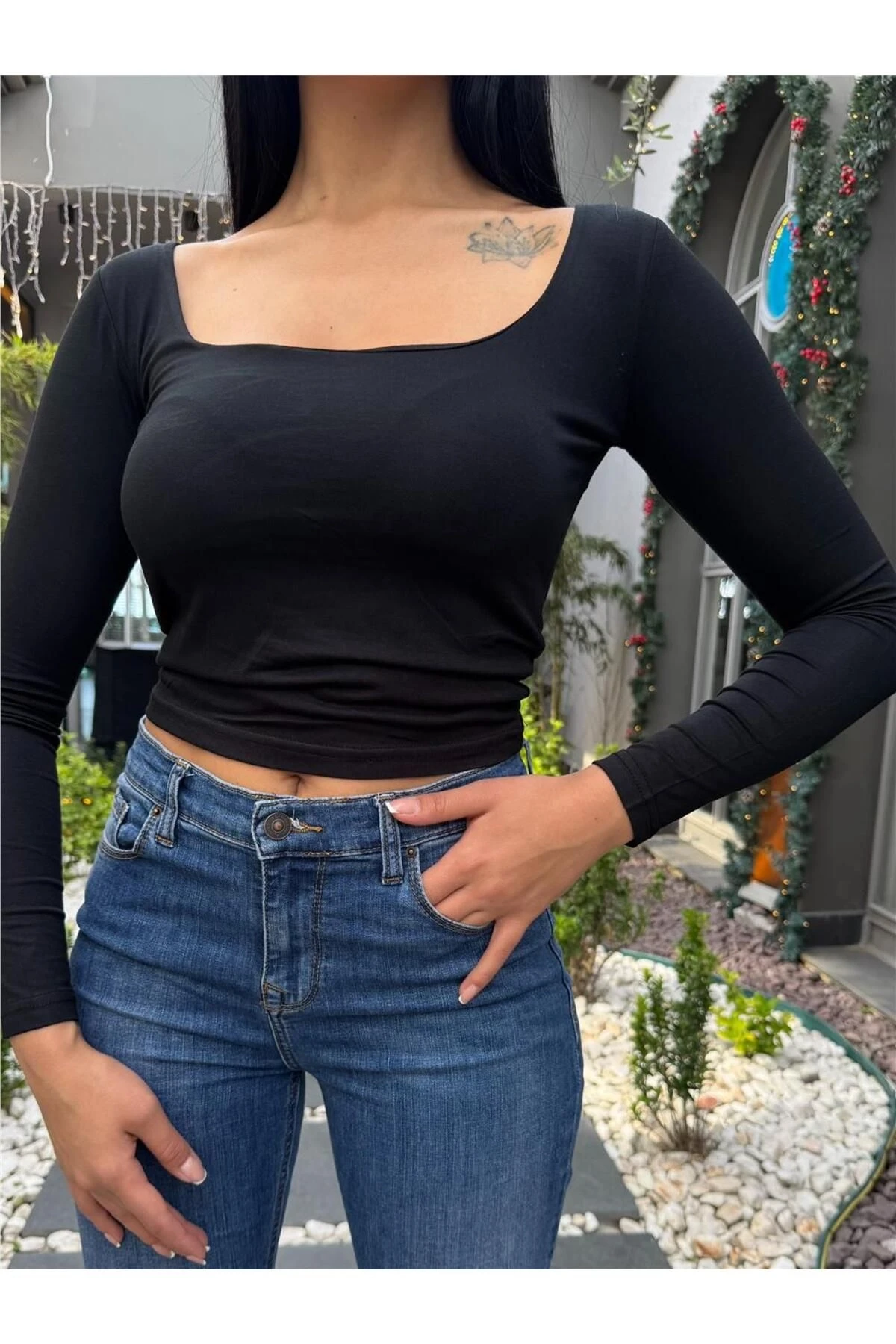 Kadın Siyah Bisiklet Yaka Kısa Kollu Viskon Badi Tişört