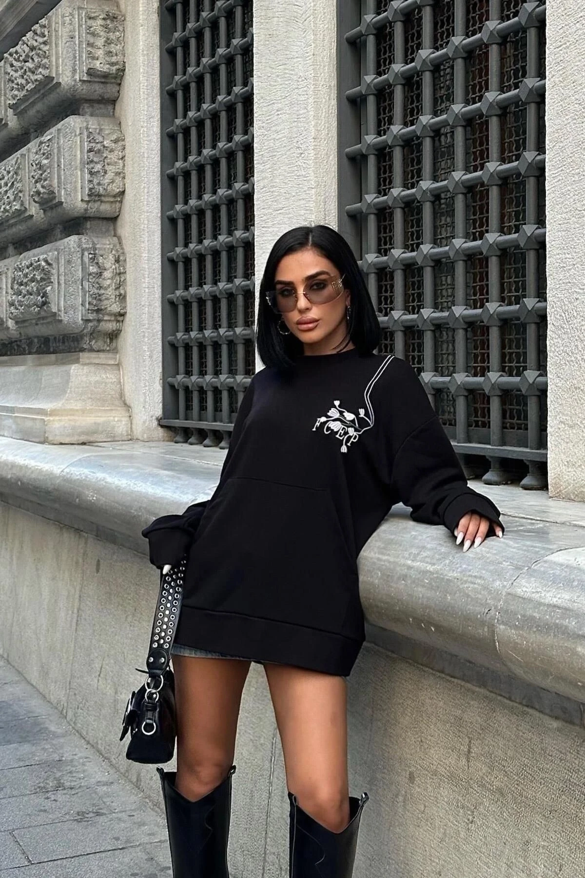 Kadın Siyah Dokuma Oversize Uzun Kollu Sweatshirt