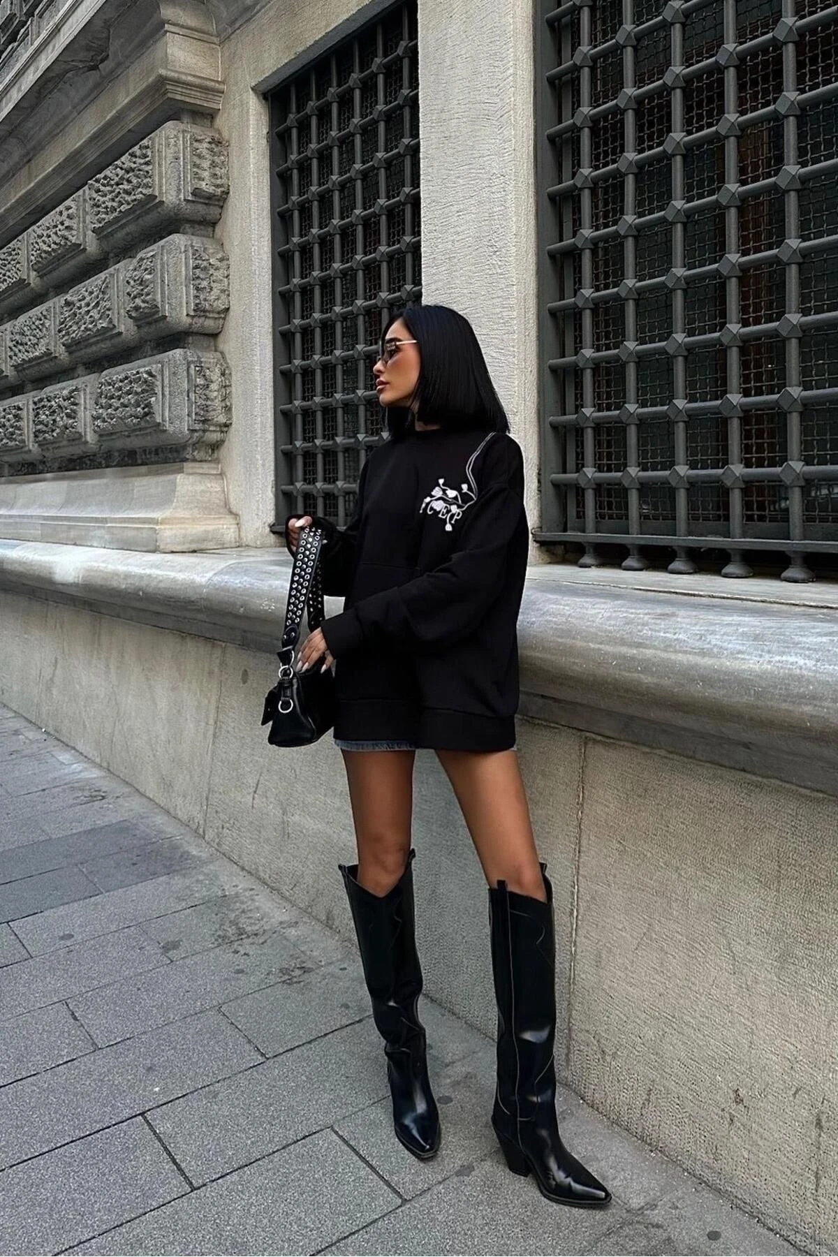 Kadın Siyah Dokuma Oversize Uzun Kollu Sweatshirt