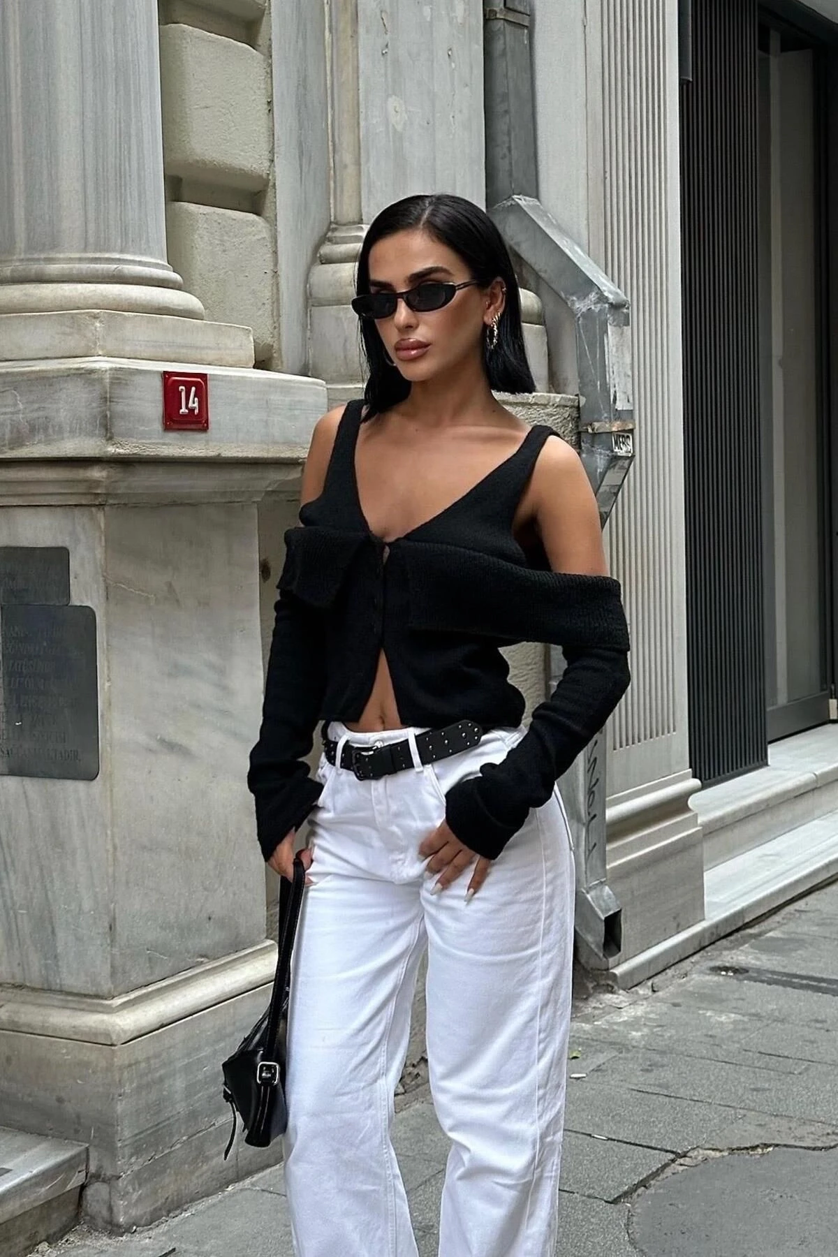 Kadın Siyah Kruvaze Triko Kısa Hırka