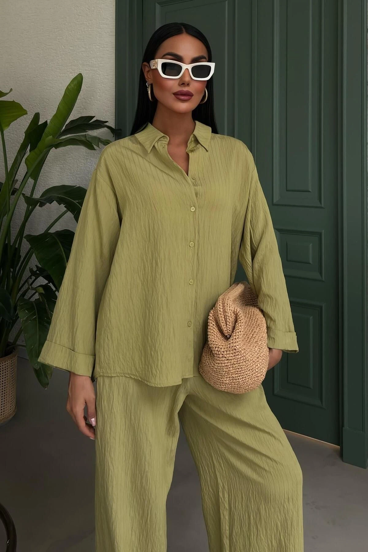 Kadın Yeşil Pamuk Kendinden Kabartma Çizgili Salaş Takım