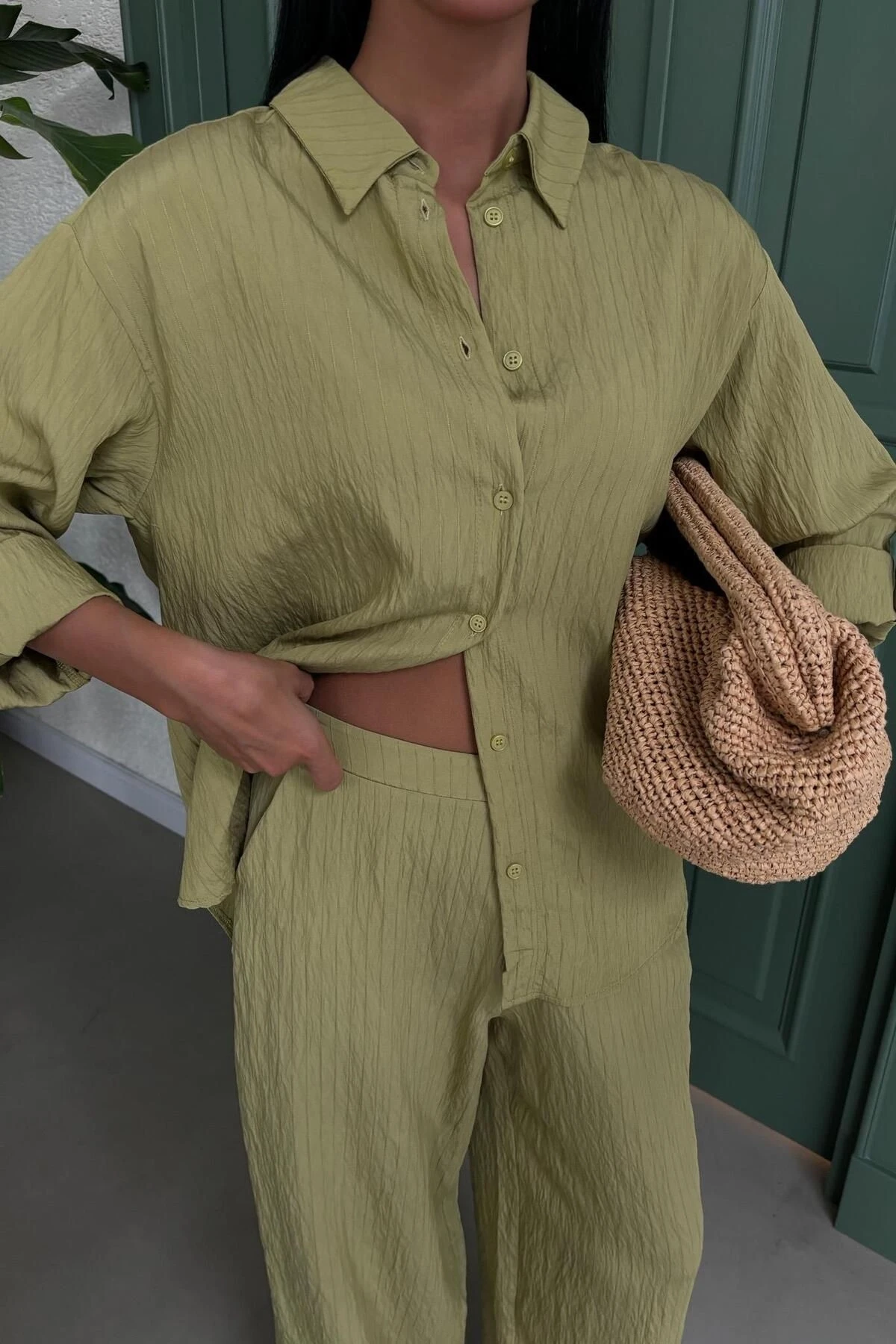 Kadın Yeşil Pamuk Kendinden Kabartma Çizgili Salaş Takım