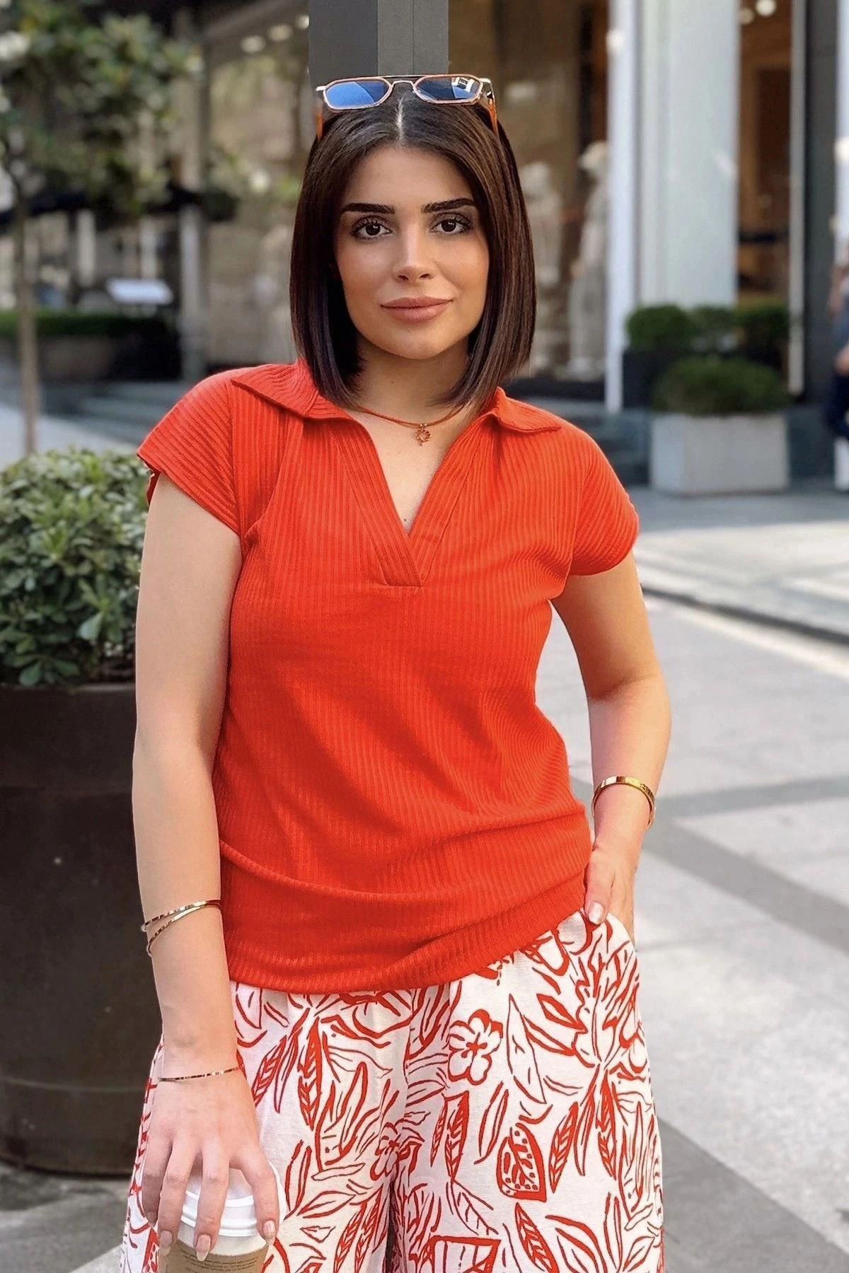 Mercan Polo Yaka, Kısa Kol, Fitilli Kaşkorşe Kumaş, Basic Kesim, Spor Ve Günlük Bluz & T-Shirt