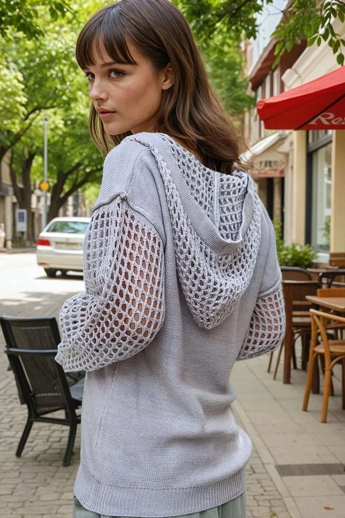 Bej Kapüşonlu, V Yaka, Tek Cep, Ajurlu Kol Detay, Salaş Triko Kazak