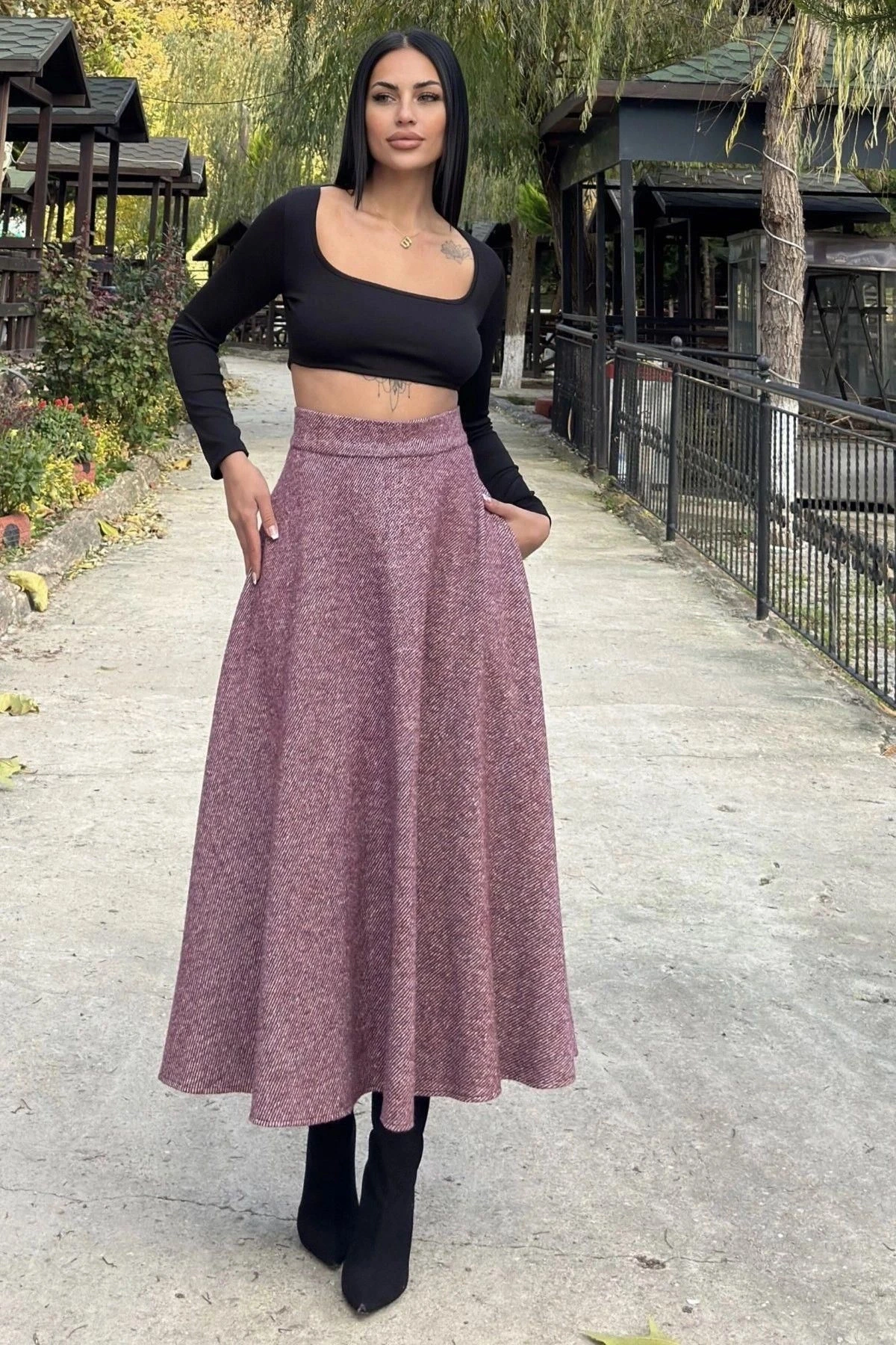 Bordo Yüksek Bel, Cepli, Kiloş Kesim, Uzun Kaşe Etek