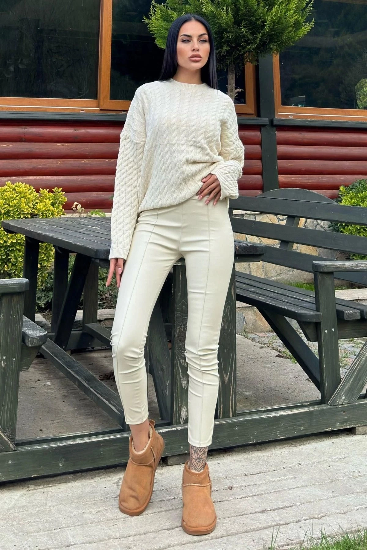 Ekru Yüksek Bel, Arkası Lastikli, Esnek Deri Tayt