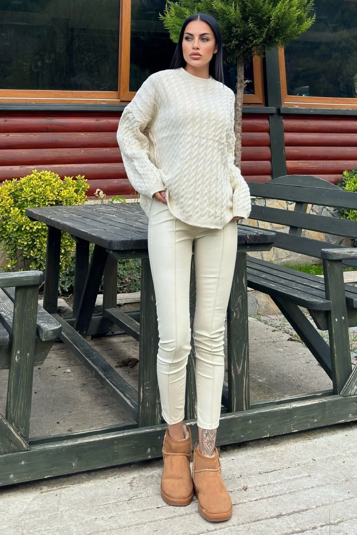 Ekru Yüksek Bel, Arkası Lastikli, Esnek Deri Tayt