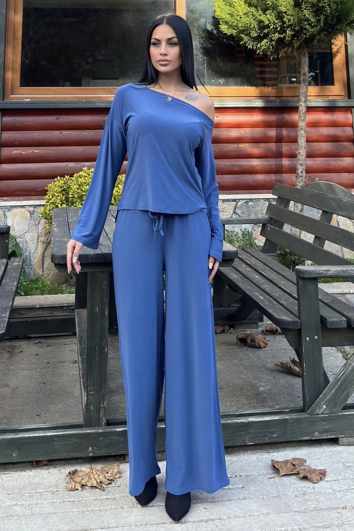 İndigo Bağcık Detaylı Geniş Paça Pantolon & Geniş Yaka Salaş Bluz - Sandy Kumaş Takım