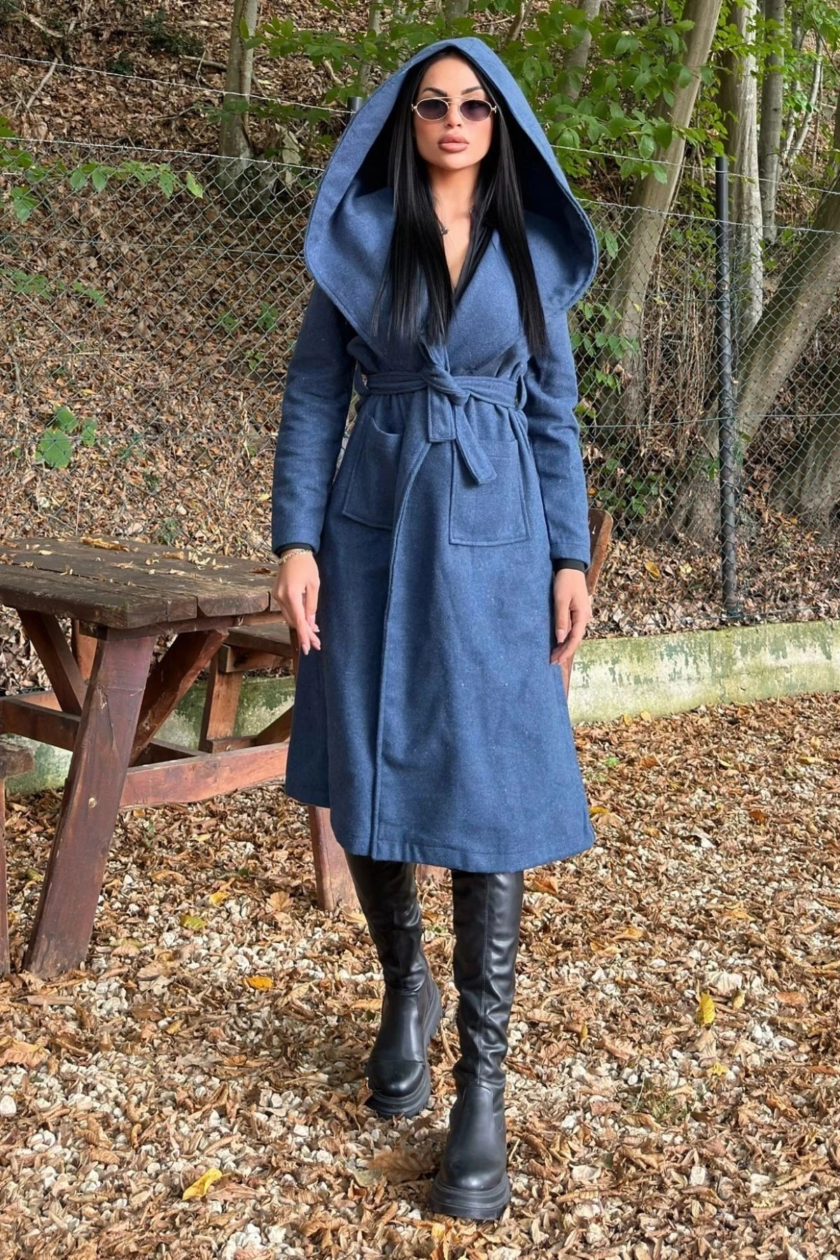 İndigo Kruvaze Yaka, Kapüşonlu, Çift Cepli, Beli Kemerli, Uzun Kaşe Kaban (Astarsız)