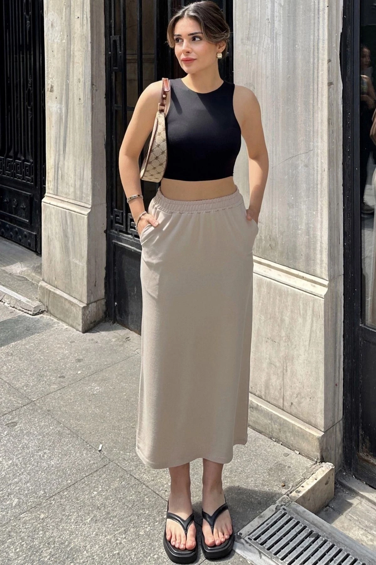 Kadın Bej Beli Lastikli, Rahat Kalıp, Cepli Uzun Etek