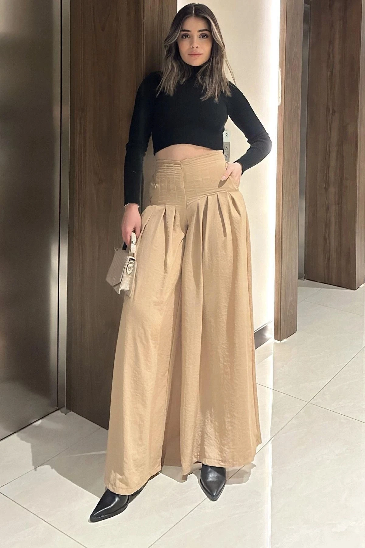 Kadın bej Fermuar Kapamalı, Cepli, Pileli Bol Paça Etek Pantolon