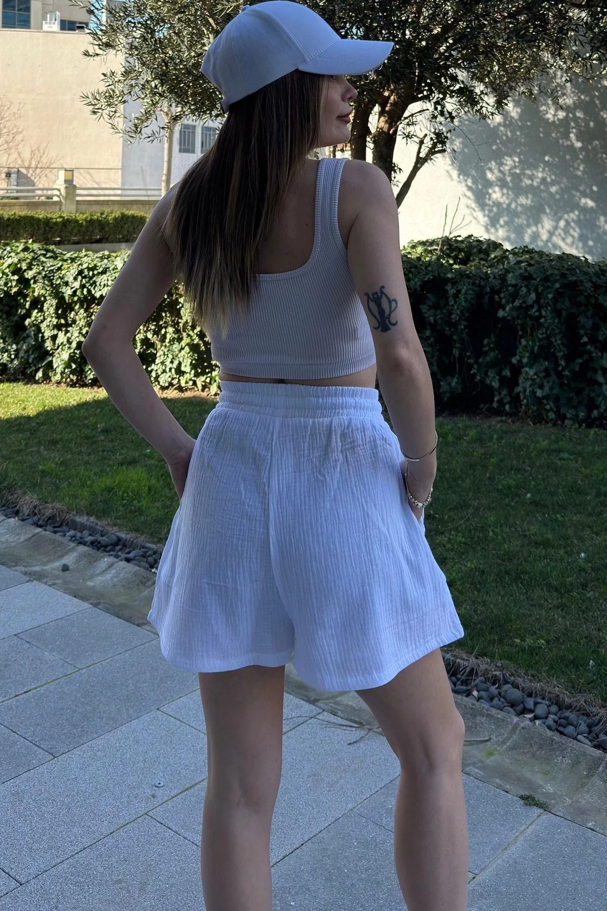 Kadın Beyaz Cepli, Bağcıklı, Beli Lastikli, Salaş Müslin Şort