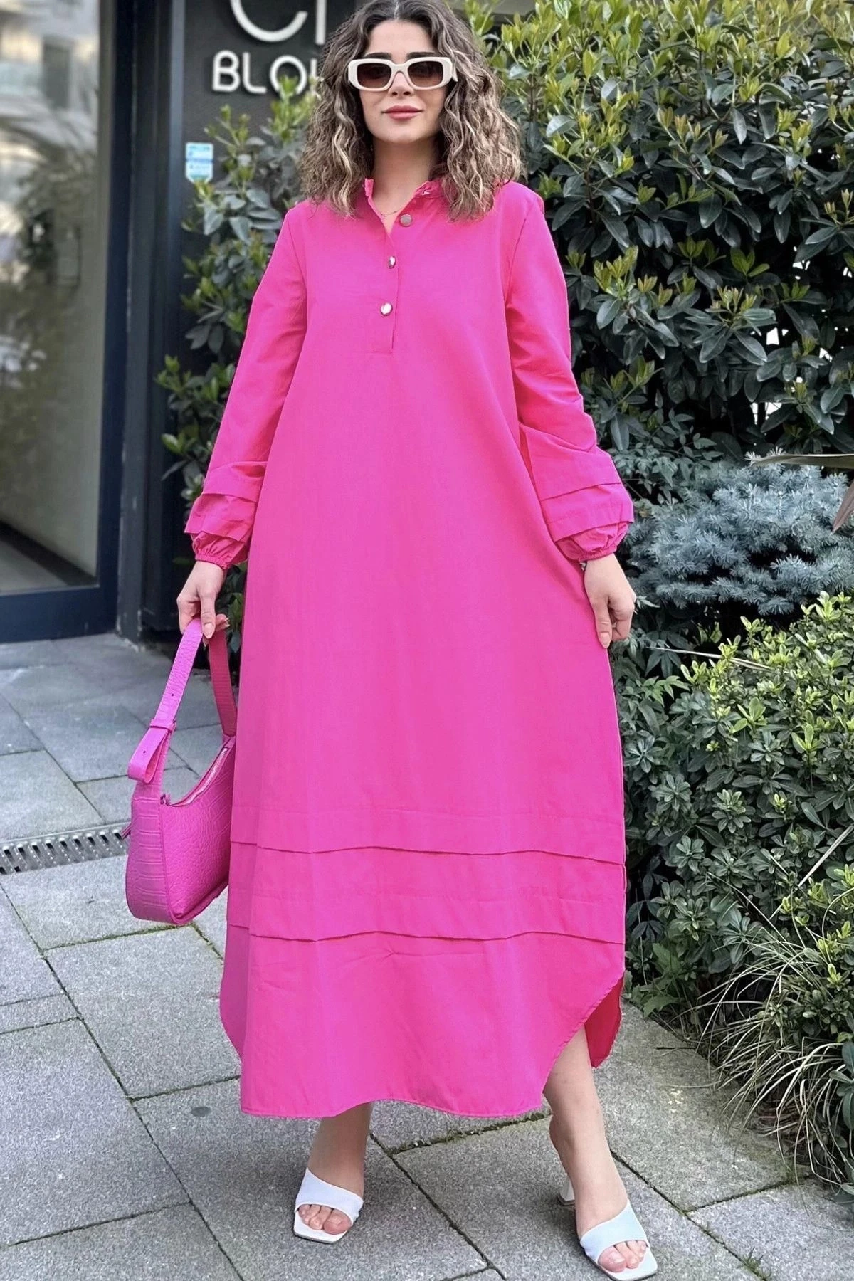 Kadın Fuşya Hakim Yaka, Lastikli Balon Kol, Etek Ve Kolu Kat Kumaş Dikişli, Uzun Salaş Elbise