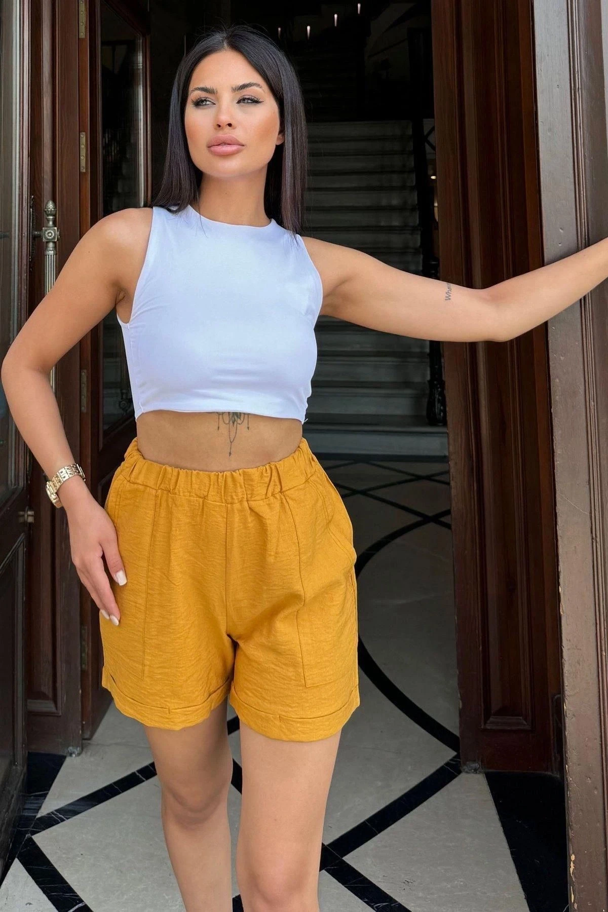 Kadın Hardal Beli Lastikli, Cepli, Duble Paça, Kısa Keten Şort