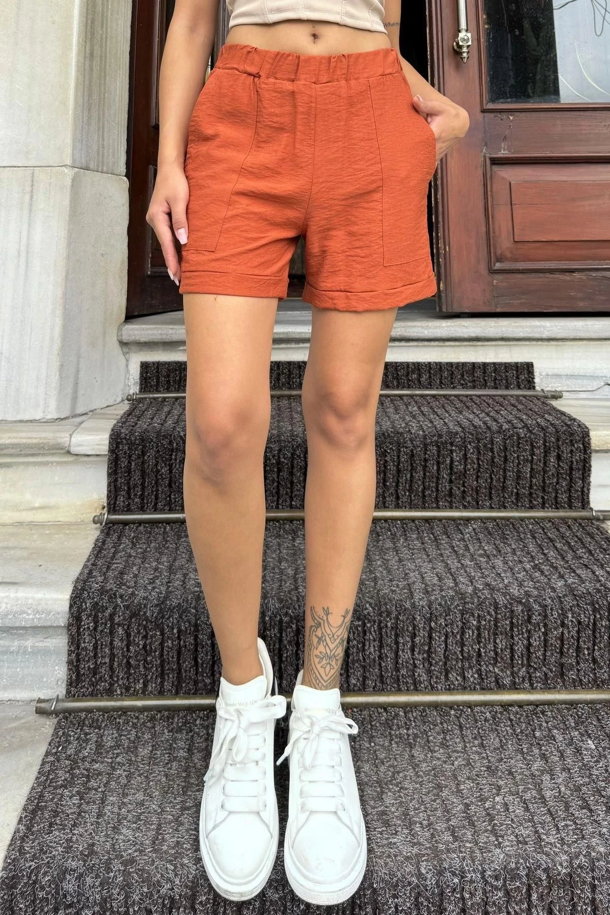 Kadın Kiremit Beli Lastikli, Cepli, Duble Paça, Kısa Keten Şort