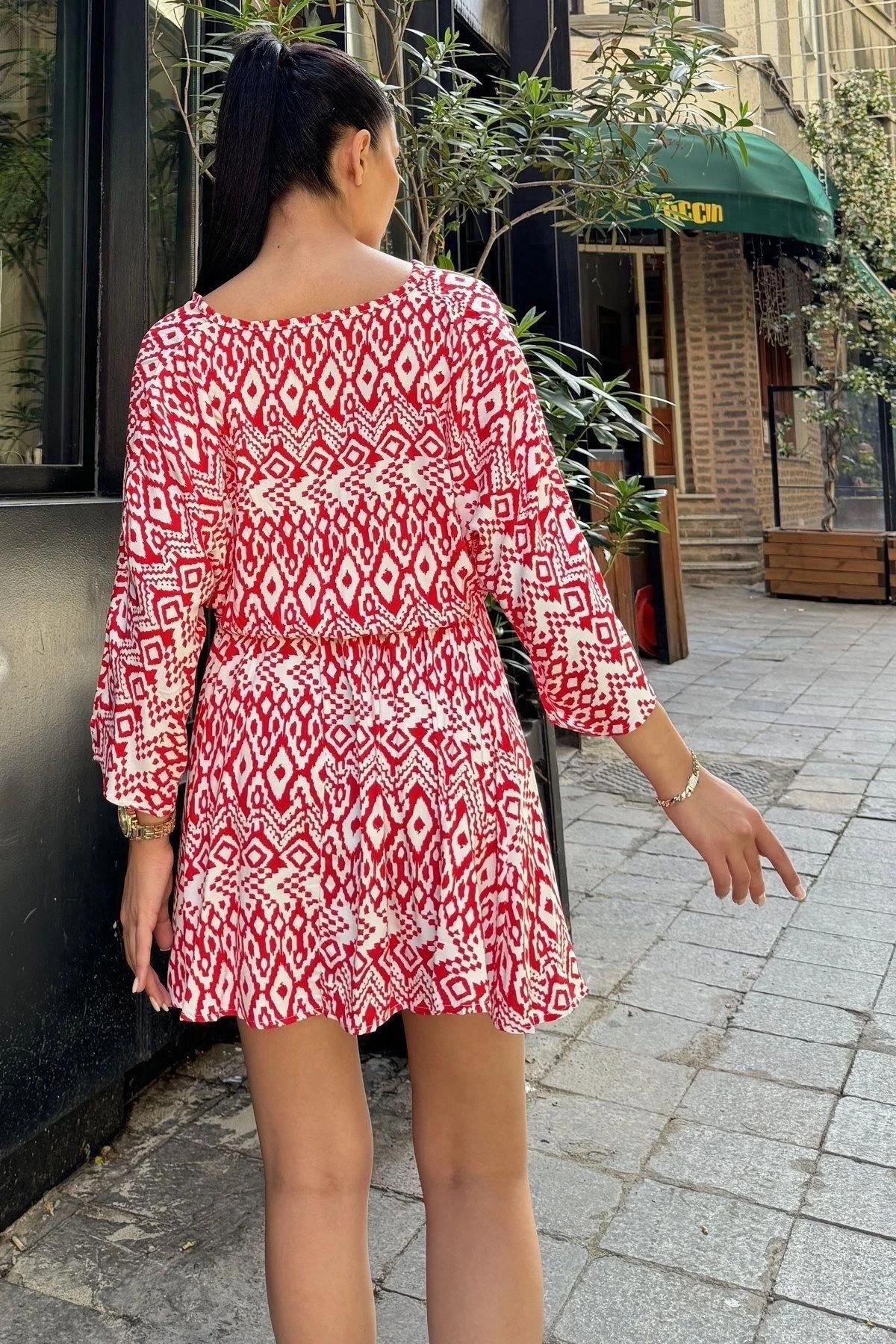 Kadın Kırmızı Etnik Desenli Viskon, Yarasa Kol, Kruvaze Mini Kimono - Kloş Kısa Elbise