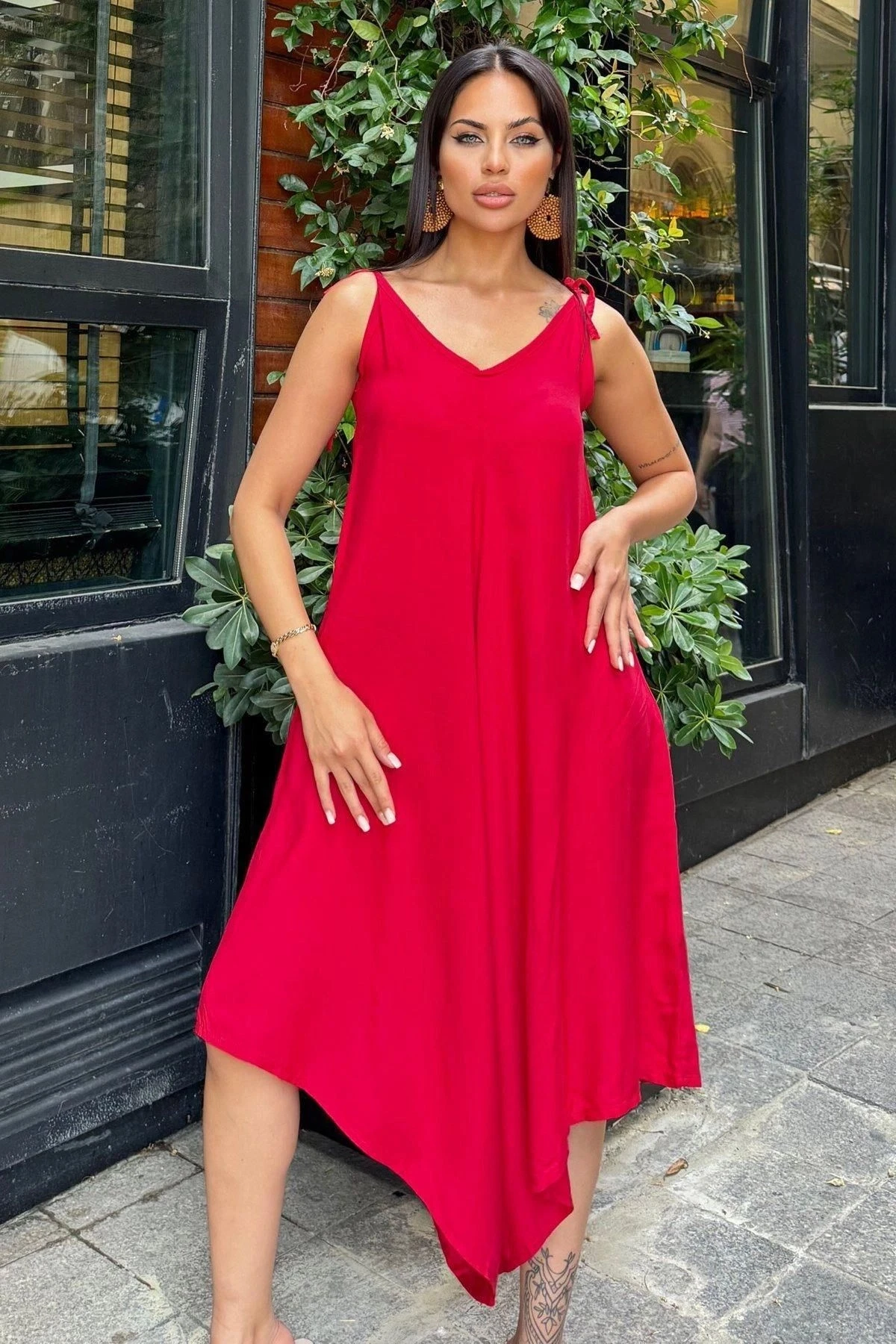 Kadın Kırmızı İp Askılı, Asimetrik Kesim, Dokulu Terletmez Kumaş, Salaş Tulum