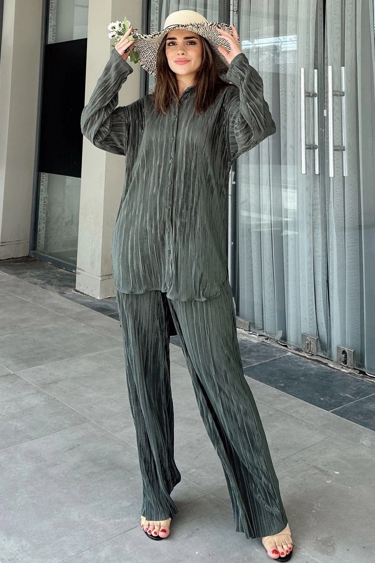 Kadın Koyu Yeşil Uzun Tunik Gömlek & Beli Lastikli, Bol Paça Pantolon - Salaş Bürümcük Takım