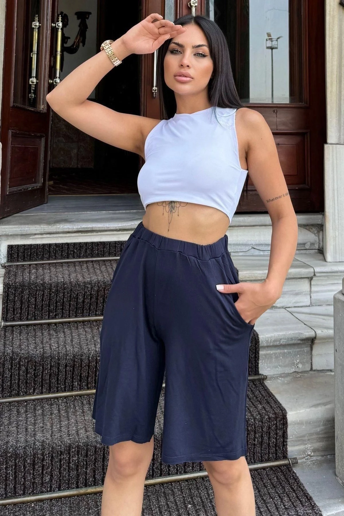 Kadın Laci Beli Lastikli, Terletmez Kumaş, Cepli, Salaş Kapri Şort