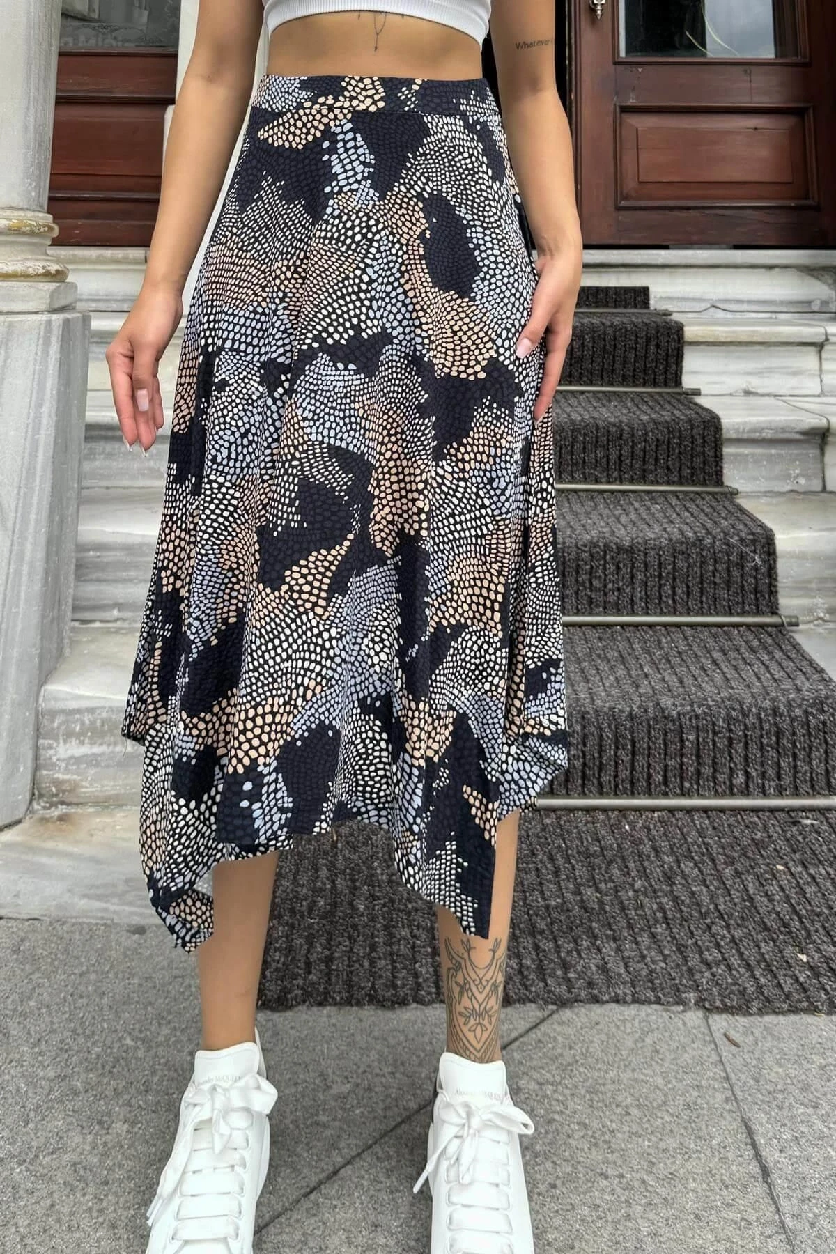 Kadın Laci & Ekru Desenli, Asimetrik Kesim, Hareketli, Rahat Moda Etek