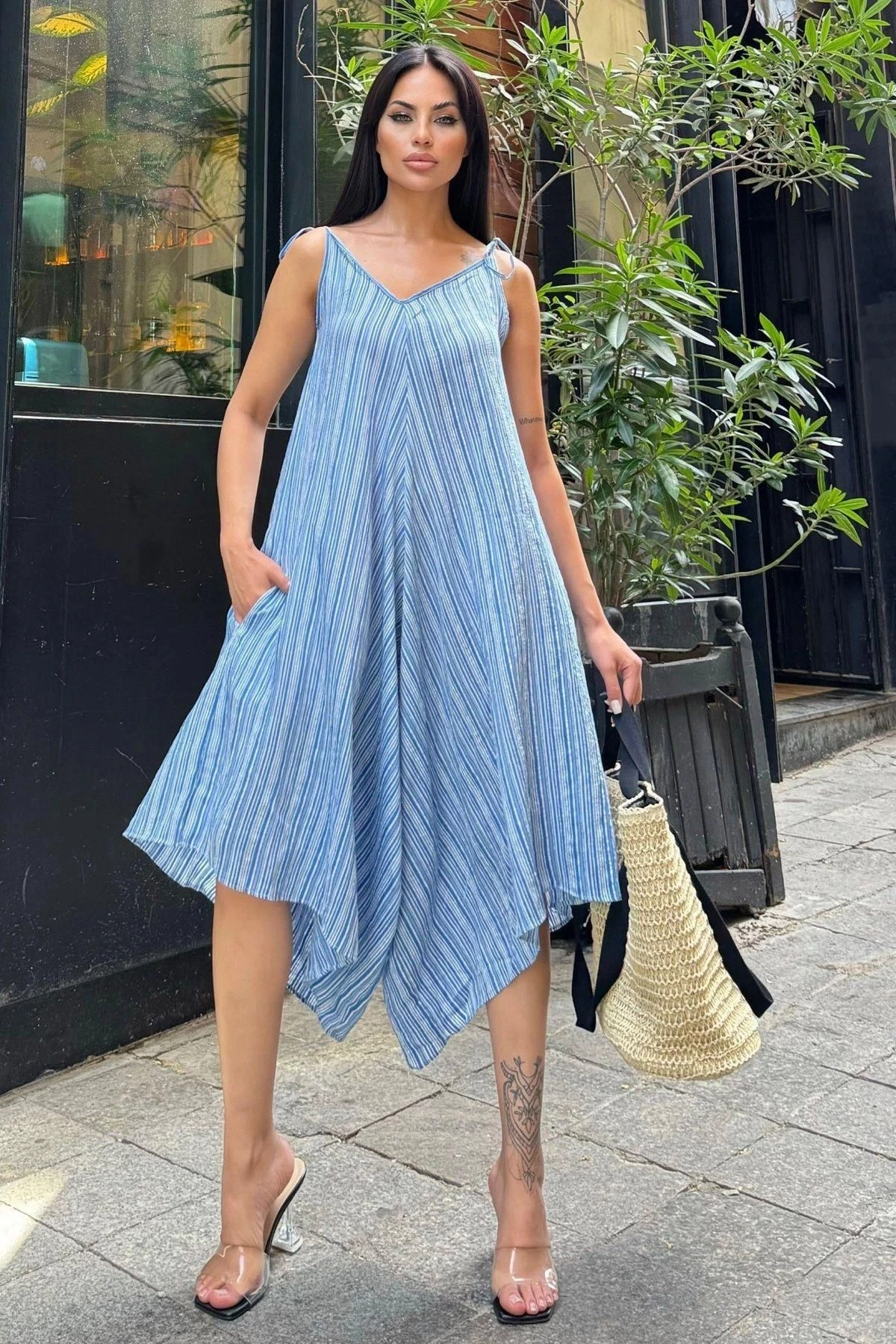 Kadın Mavi İp Askılı, Asimetrik Kesim, Dokulu Kumaş, Salaş Tulum