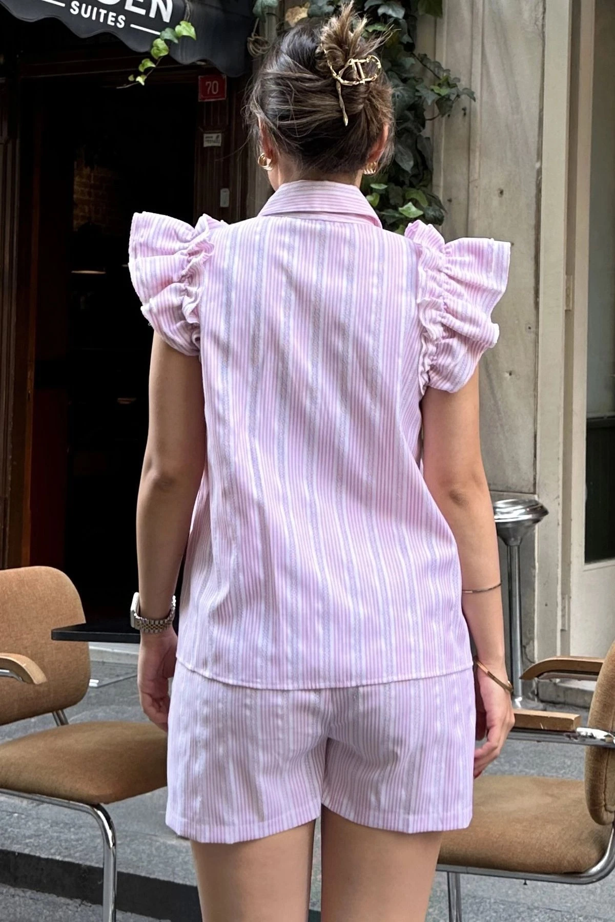 Kadın Pembe Kısa Kol, Omuzları Flare Fırfır Tasarımlı, Terletmez, Çizgi Desenli Fisto Gömlek