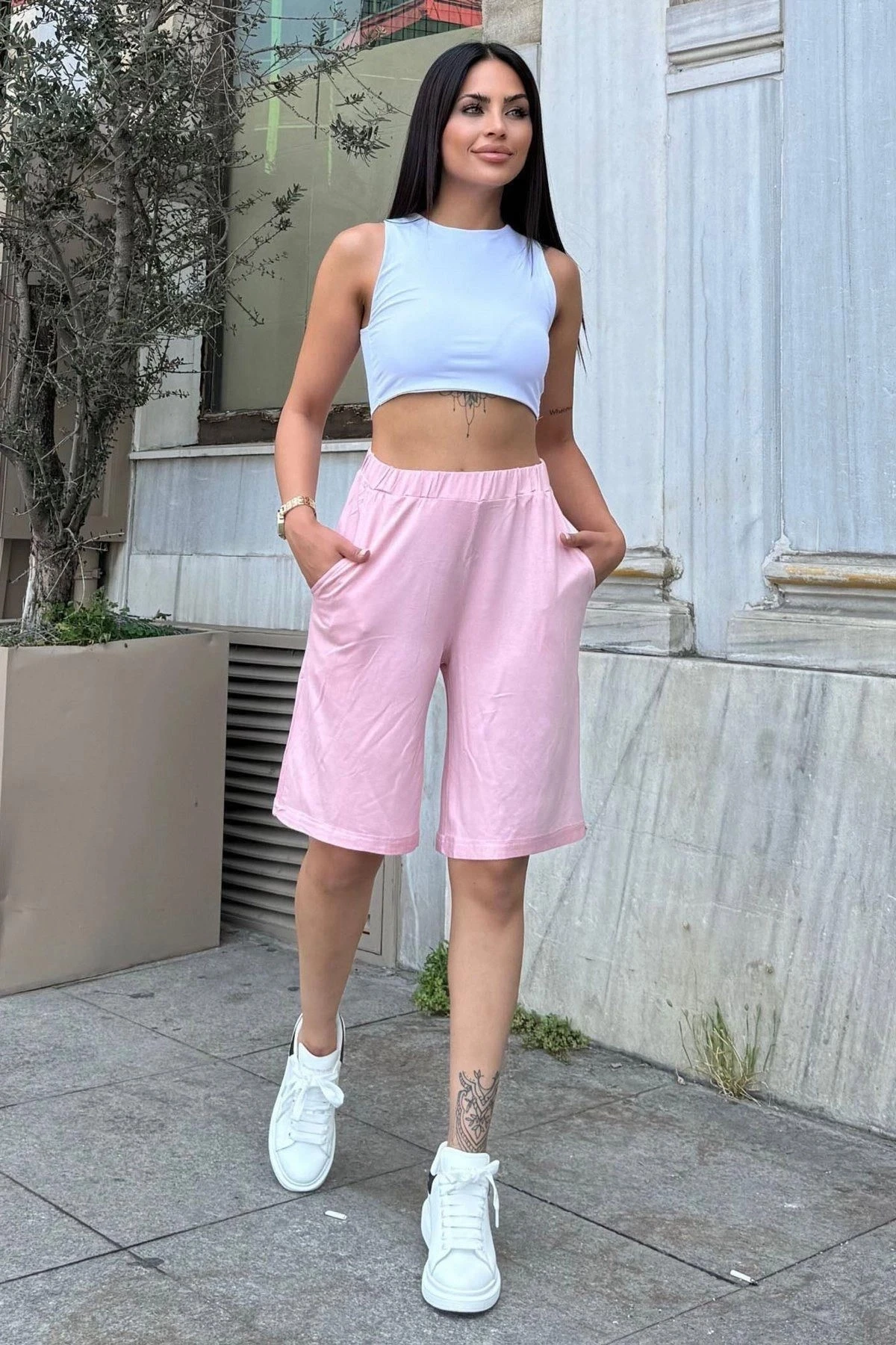 Kadın Pudra Duble Paça, Beli Lastikli Terletmez, Cepli, Salaş Kapri Şort